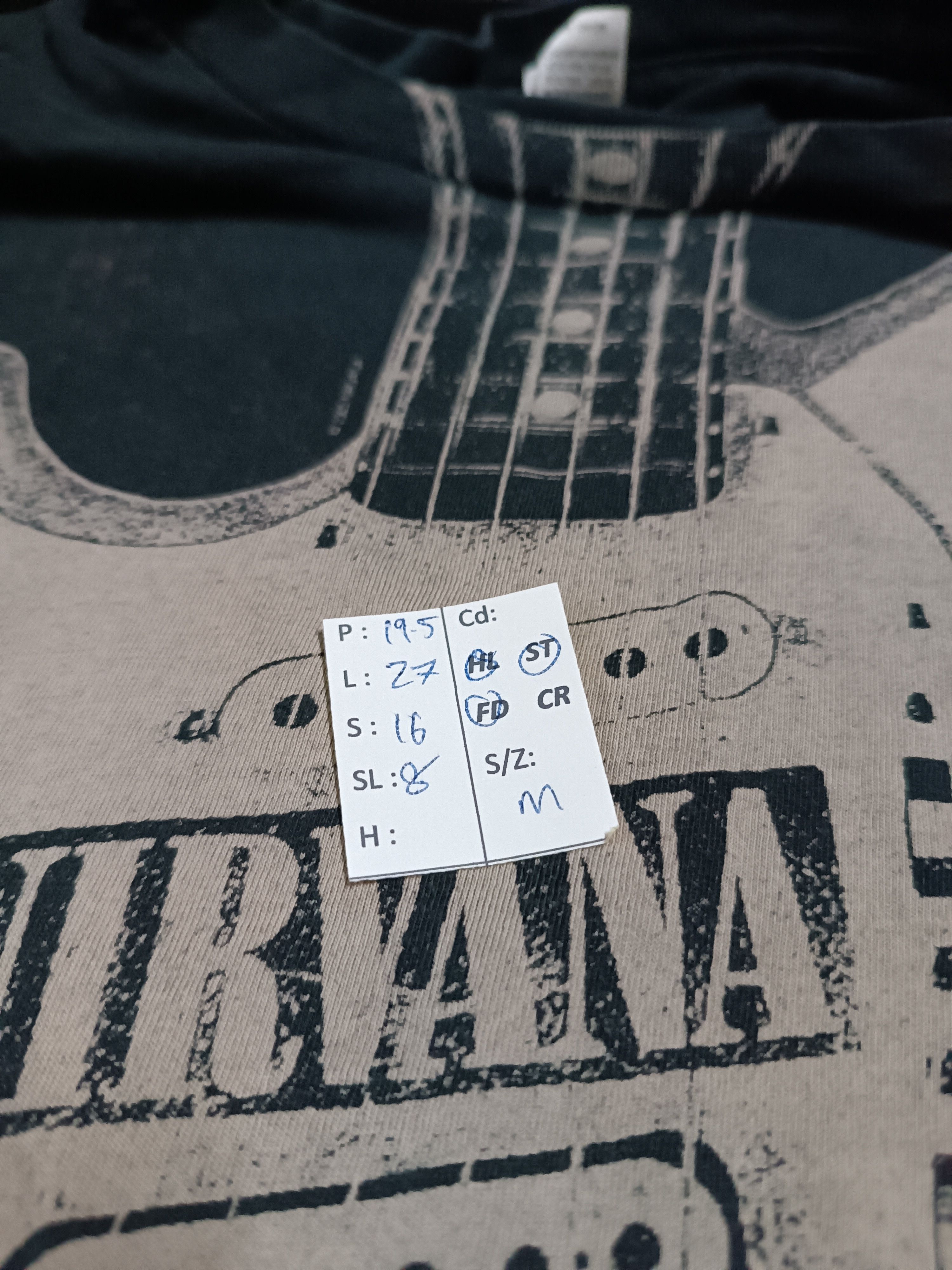 Nirvana VINTAGE 2005 NIRVANA KURT FENDER TEE Y2K(foo fighters grohl) Size US M / EU 48-50 / 2 - 14 Thumbnail