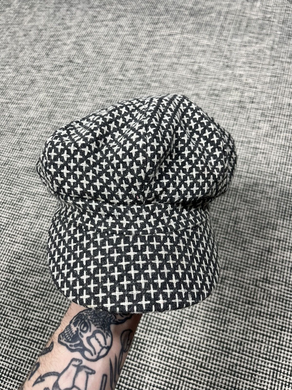 Vintage Cross stitched paper boy puff cap avant garde Size ONE SIZE - 3 Thumbnail