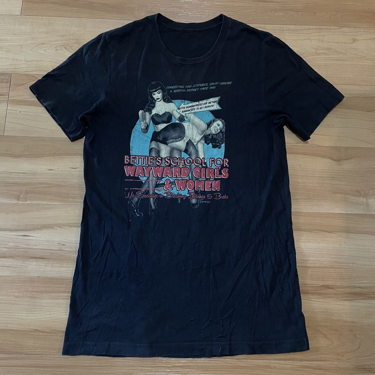 Vintage Bettie page t shirt Size US M / EU 48-50 / 2 - 1 Thumbnail