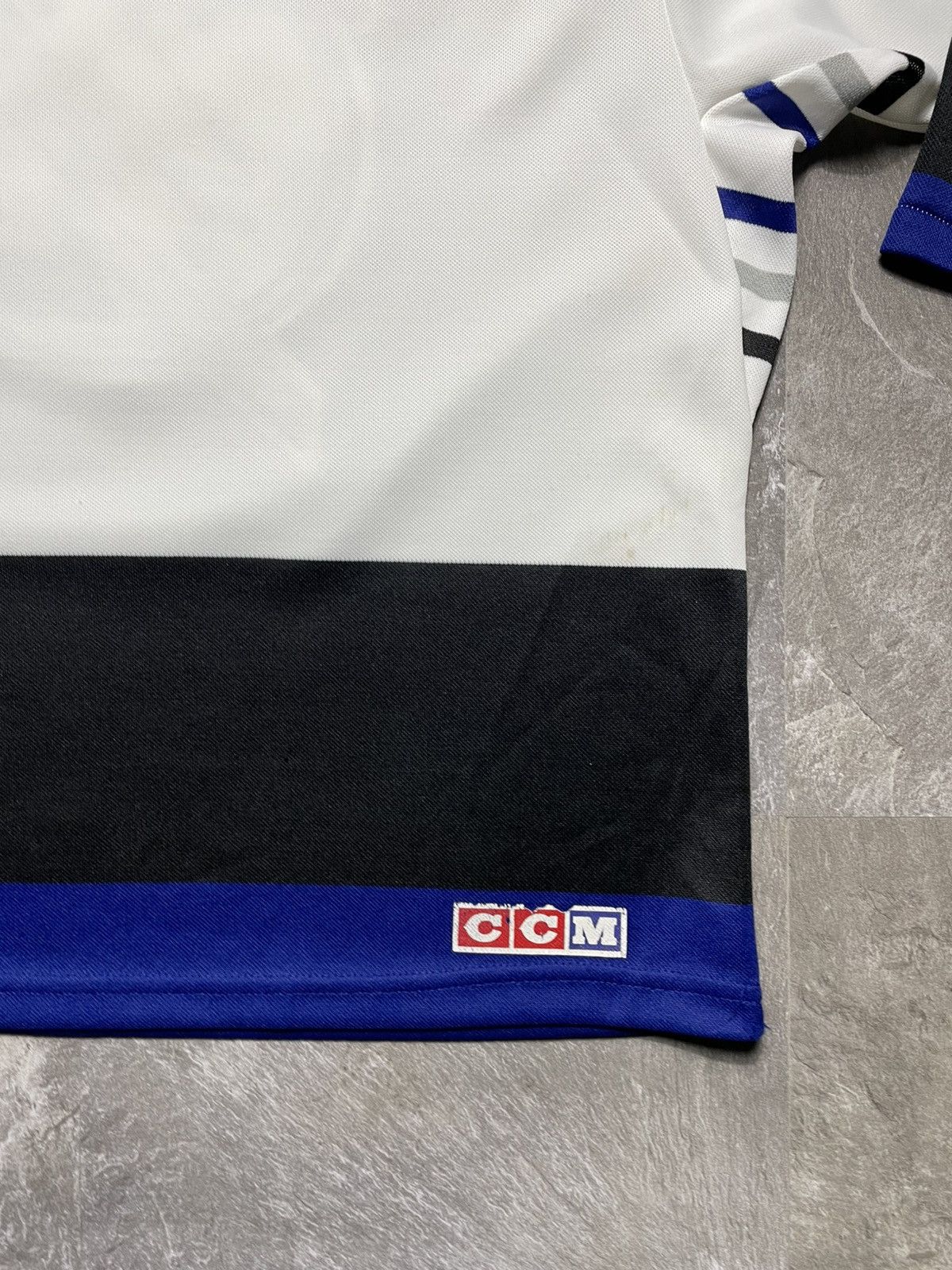 NHL Vintage 90s Tampa Bay Lightning Hockey Jersey Small S Blank Size US S / EU 44-46 / 1 - 6 Thumbnail