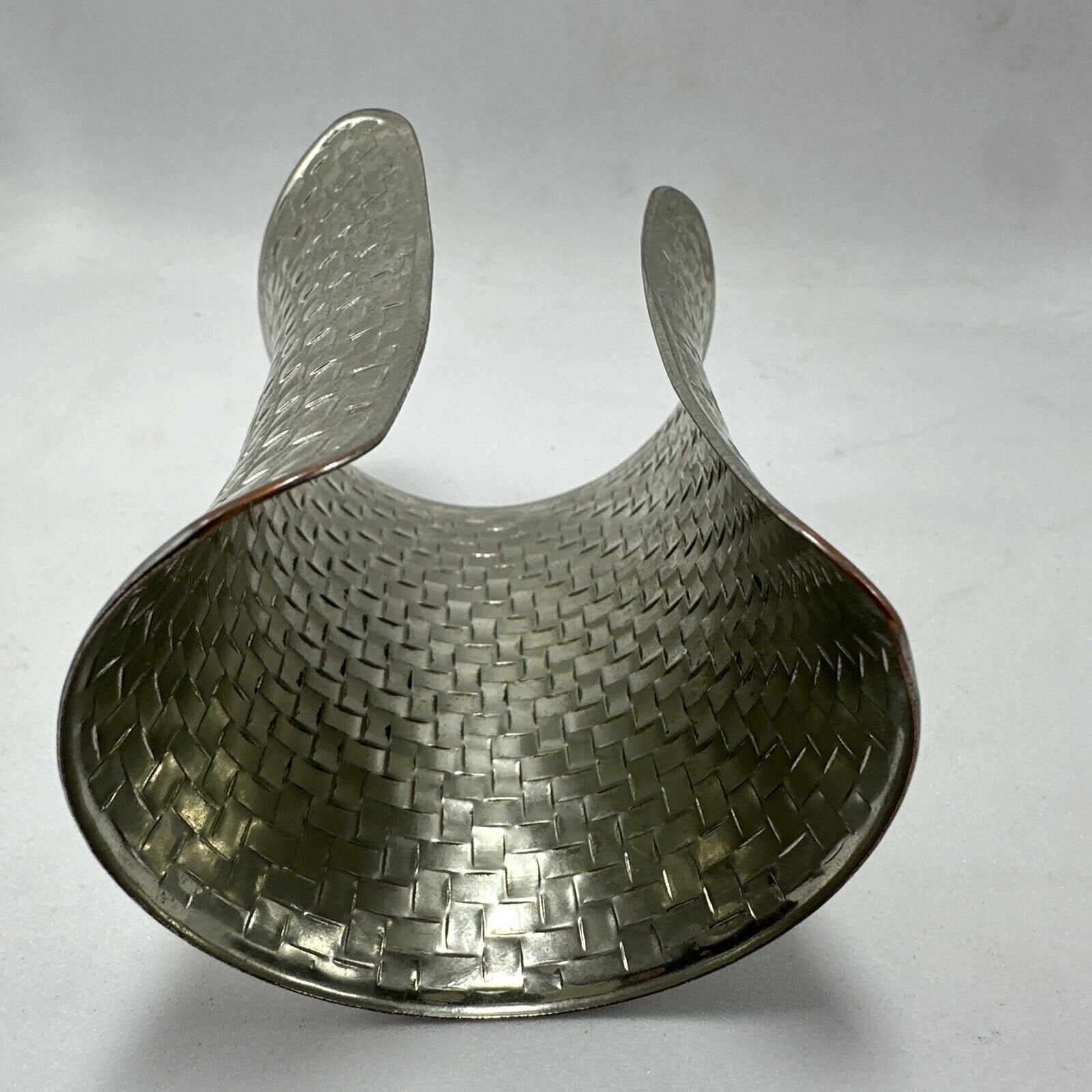 Other Fashion Basket Weave Bangle Cuff Adjustable Silver Tones Size ONE SIZE - 4 Thumbnail