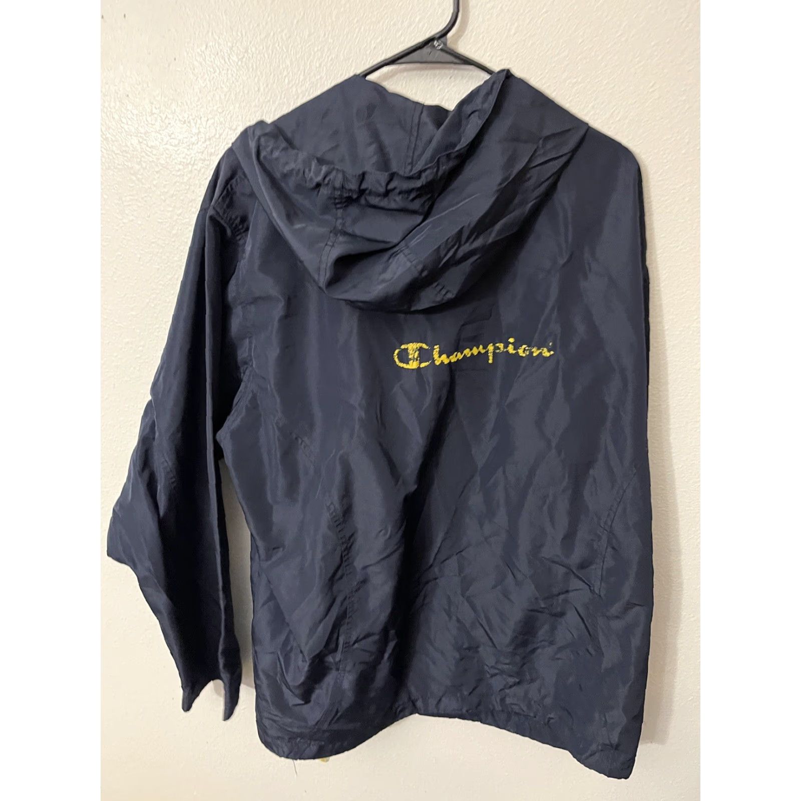 Champion VINTAGE Champion Windbreaker Shirt XL Blue 90s Logo Pouch Hooded Nylon Cotton Water Resistant Embroidered Zip Pockets Men Size US XL / EU 56 / 4 - 2 Thumbnail