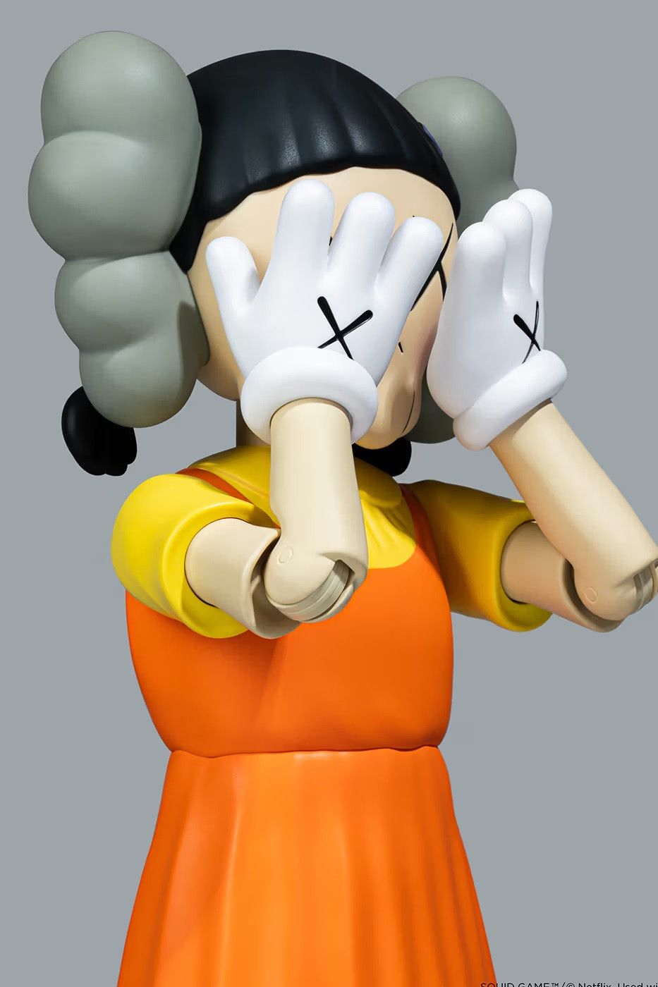 Kaws × Medicom Toy Kaws x Squid Game Young-Hee Vinyl Figure Coloured Size ONE SIZE - 4 Thumbnail