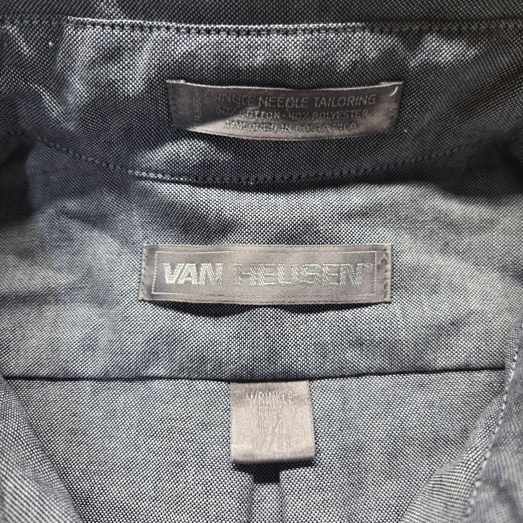 Van Heusen Van Heusen Shirt Gray Solid Button-Up Long Sleeve Men 15.5 All Seasons Casual Formal Workwear Dress Shirts Mens Size US L / EU 52-54 / 3 - 3 Thumbnail