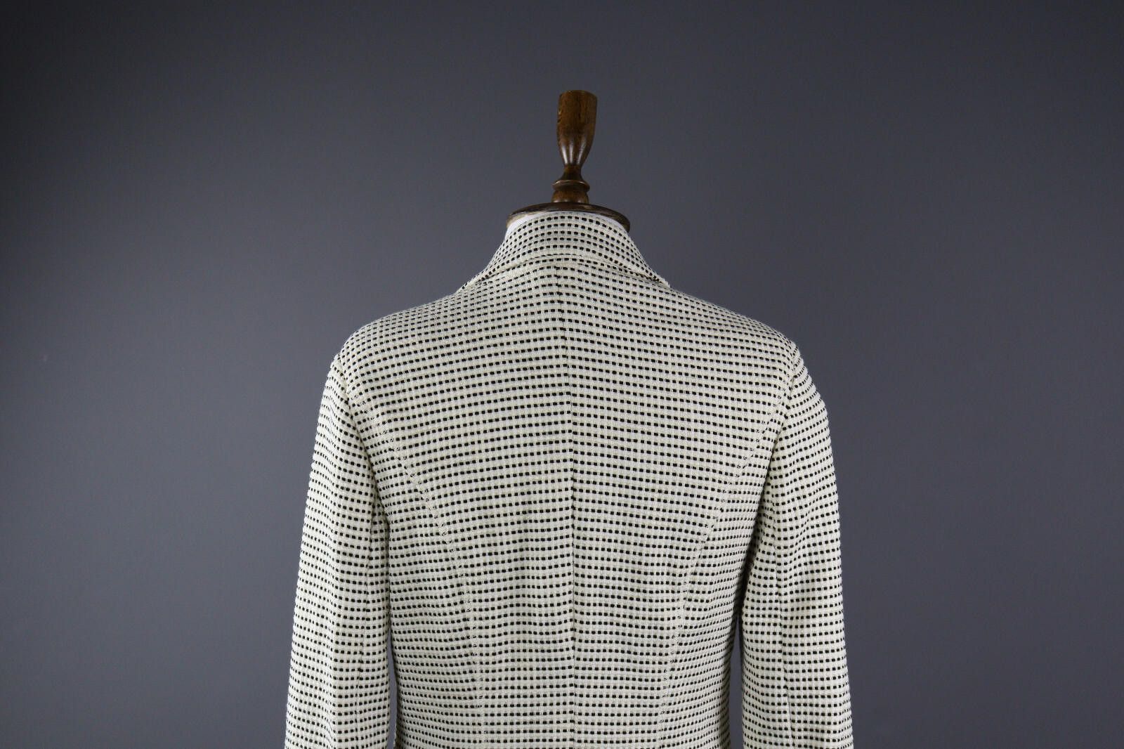 Designer Ladies Marc Cain Perforated Classic Basic Jacket Size 3 Size M / US 6-8 / IT 42-44 - 6 Thumbnail