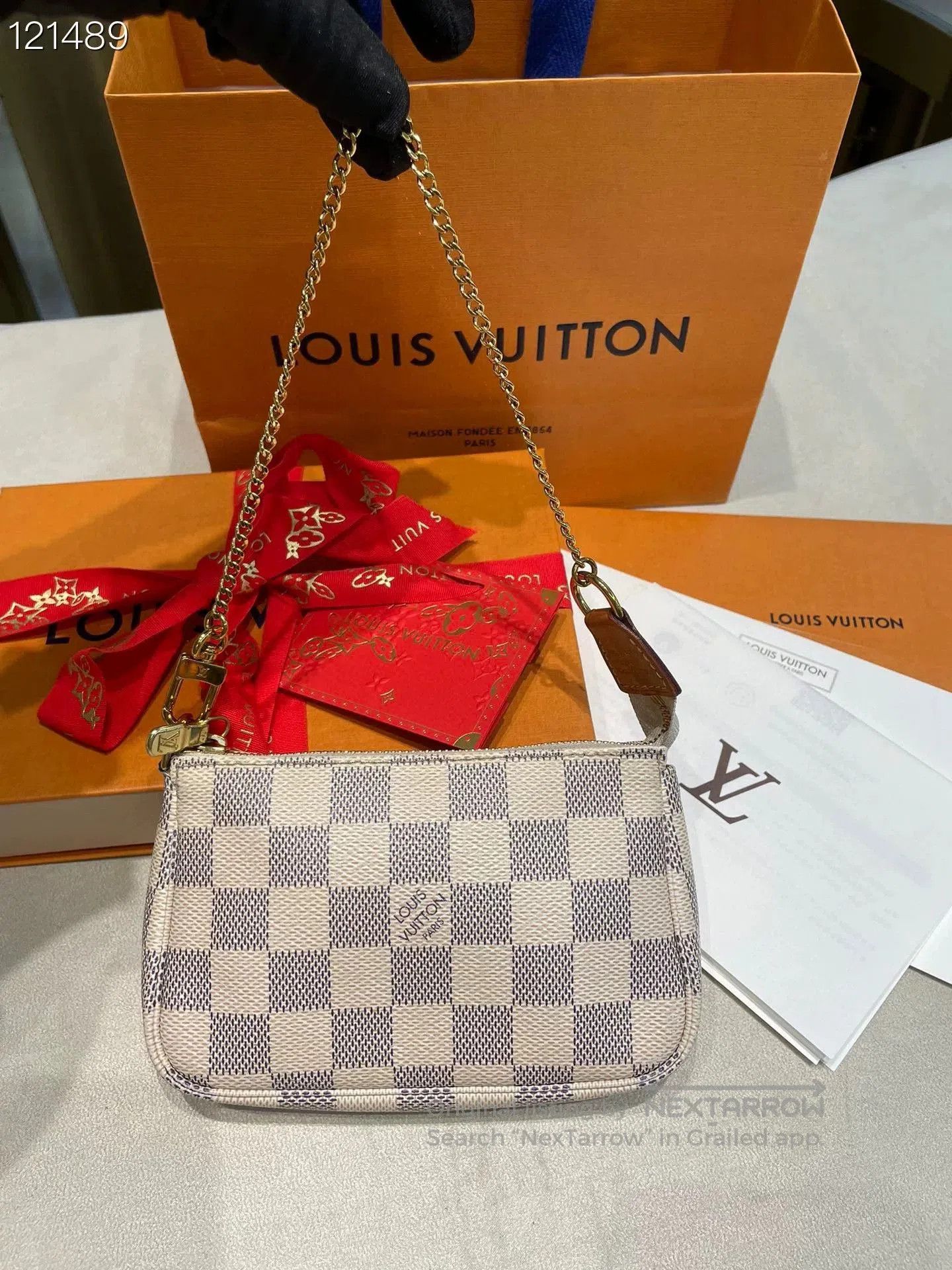 Louis Vuitton LV White Damier Mini Mahjong Coin Purse. Size ONE SIZE - 1 Thumbnail