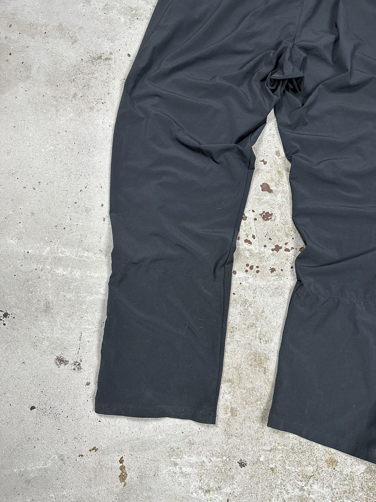 Nike × Vintage Vintage Y2K Nike Black Track Pants Swoosh Baggy Size US 34 / EU 50 - 9 Thumbnail