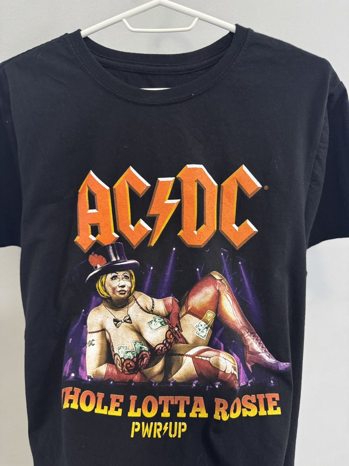Band Tees × Vintage AC/DC T-SHIRT WHOLE LOTTA ROSIE TOUR 2024 LONDON Size US M / EU 48-50 / 2 - 3 Thumbnail