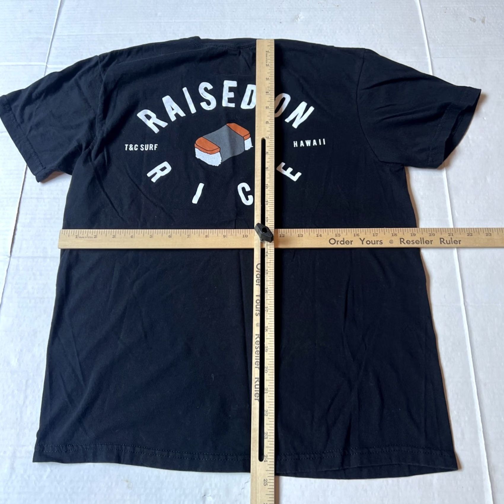 Vintage VINTAGE T&C Surf Designs Shirt Surfer Hawaiian Graphic Print 2020s Black Medium Mens Size US M / EU 48-50 / 2 - 7 Thumbnail