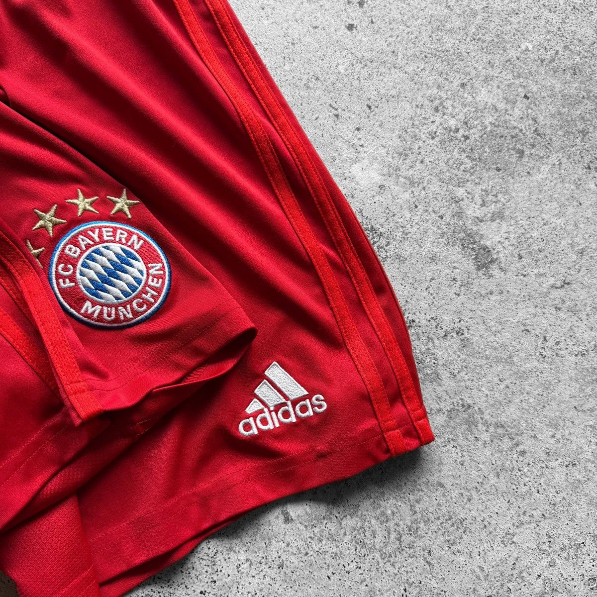Adidas Adidas Mens FC Bayern Munich Football Soccer Sport Shorts Size US 30 / EU 46 - 4 Thumbnail