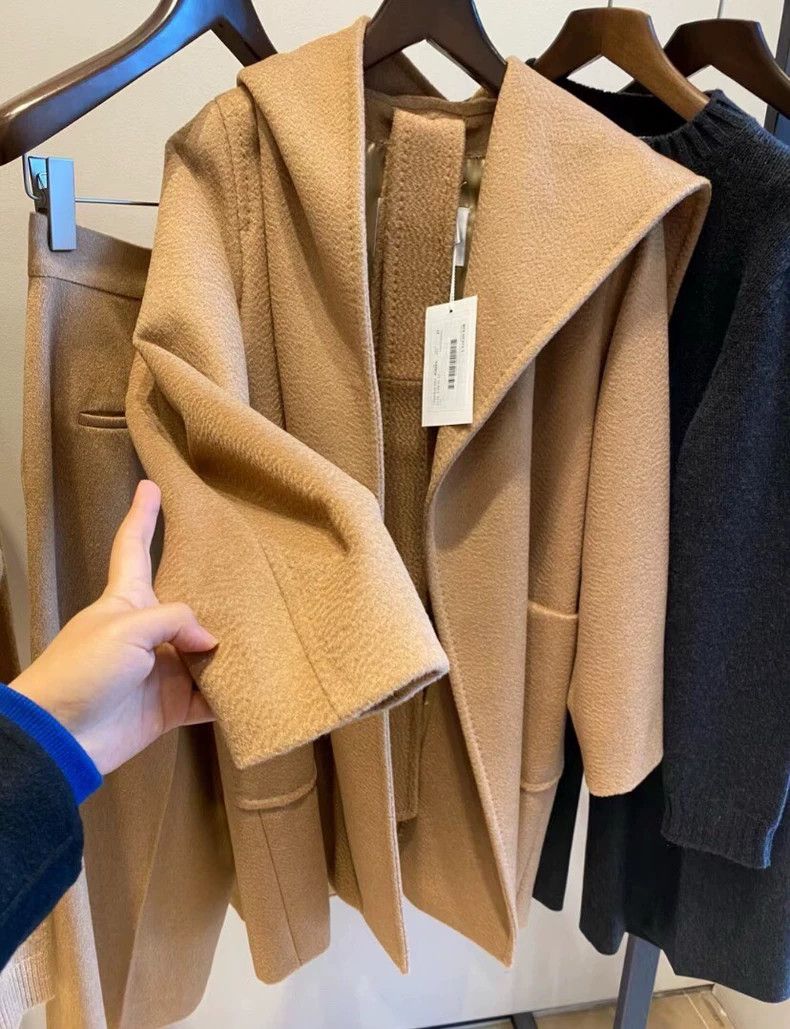 Max Mara Max Mara Coat Size XS / US 0-2 / IT 36-38 - 2 Thumbnail