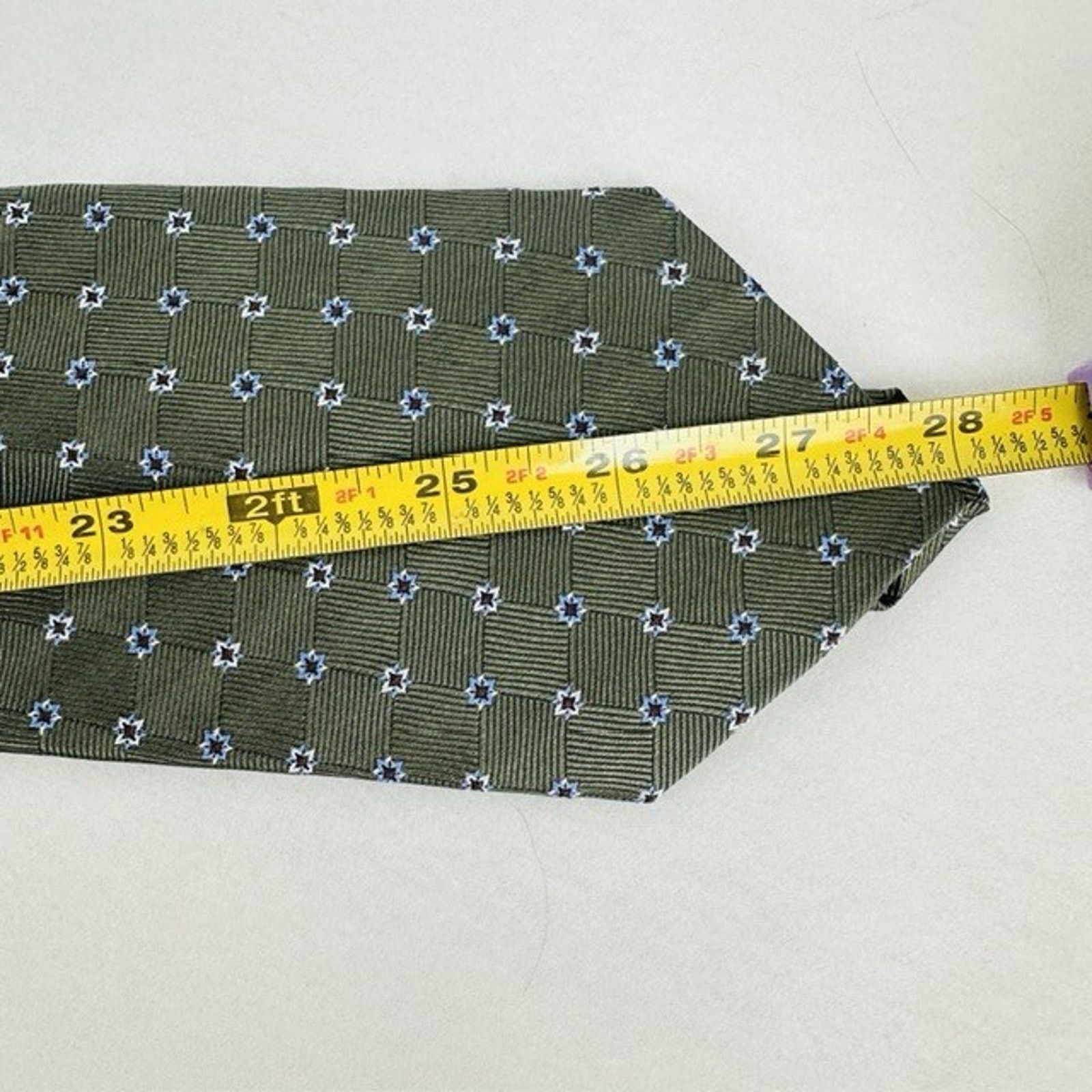 George George Necktie Olive Green w/Stars Geometric All Silk Preppy Size ONE SIZE - 11 Thumbnail