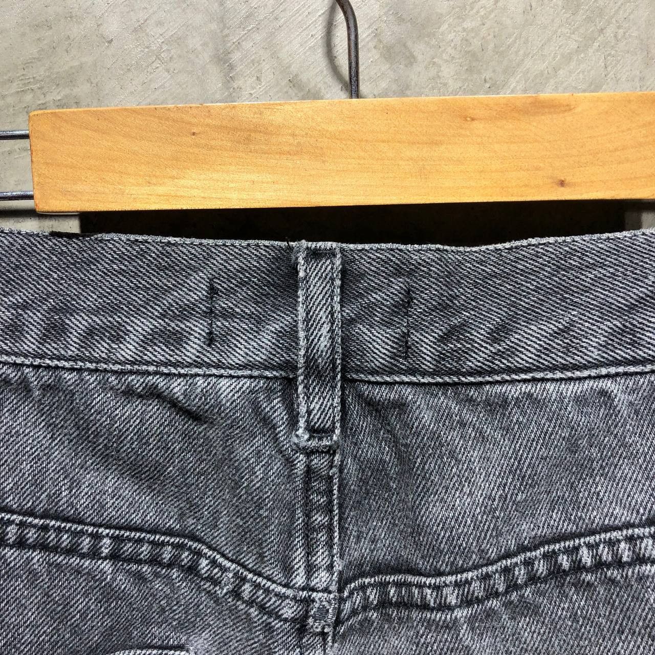 Balenciaga Balenciaga Knee Rip denim pants Size US 32 / EU 48 - 12 Thumbnail