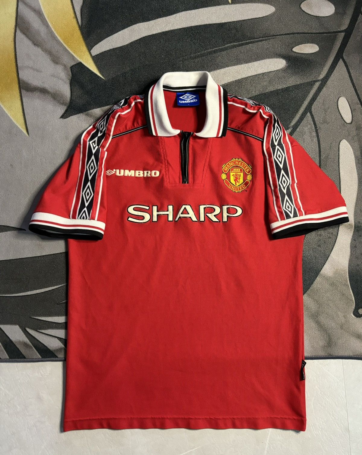 image of Soccer Jersey x Umbro Manchester United 98/99 Home Jersey in Red, Men's (Size Large)