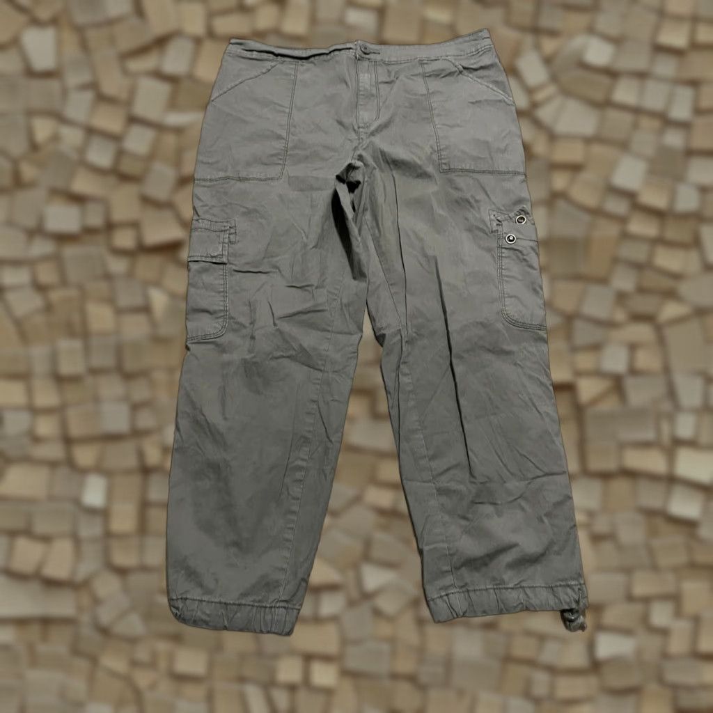 Sanctuary Sanctuary Pants Woman XL Green Capris Cargo Pockets Size 40" / US 18 - 1 Thumbnail