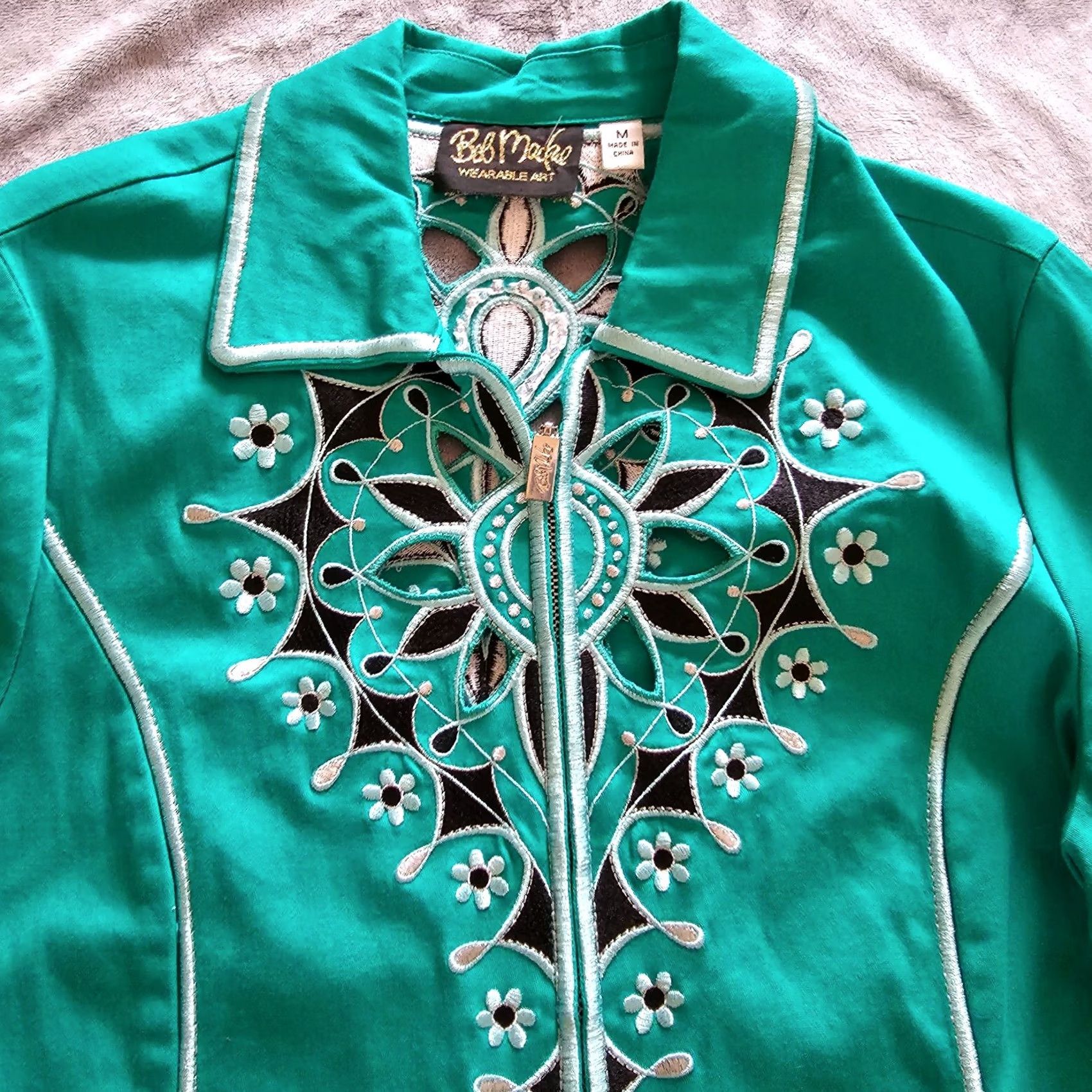 Bob Mackie Bob Mackie Jacket Womens Medium Green 3/4 Sleeve Full Zip Embroidered Art Classic Jacket Size M / US 6-8 / IT 42-44 - 2 Thumbnail