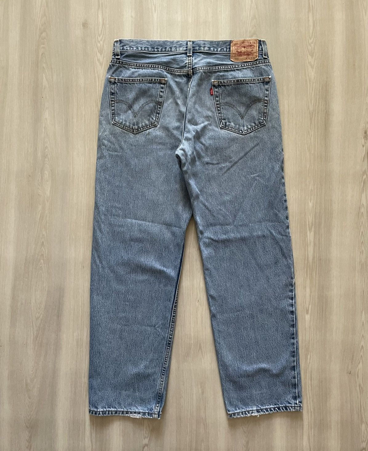 Levi's VTG Levis 550 Red Tab Relaxed Fit Tagged 36x32 Fits 36x31 Size US 36 / EU 52 - 1 Thumbnail