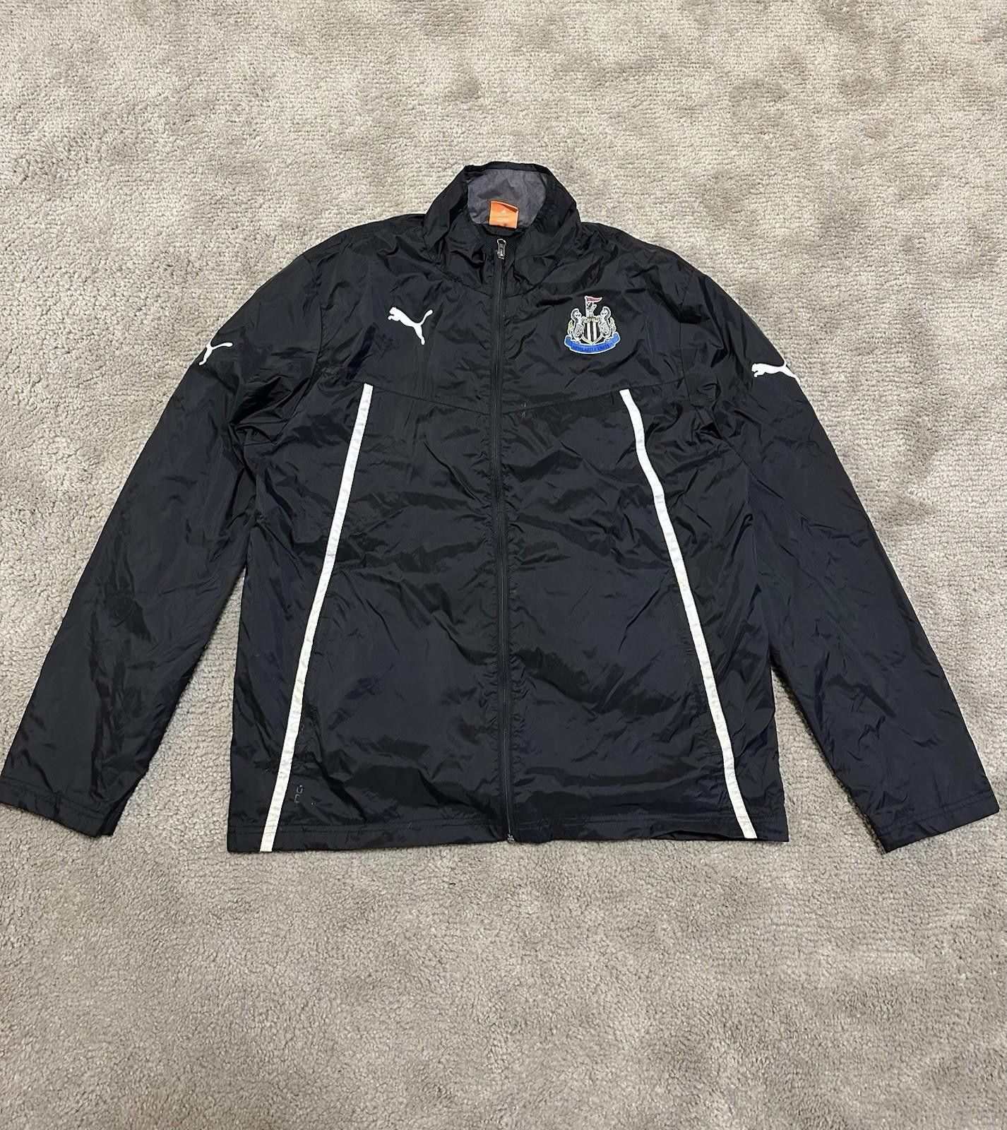 Puma PUMA NEWCASTLE UNITED FOOTBALL SOCCER RAIN JACKET XLARGE Size US XL / EU 56 / 4 - 1 Thumbnail