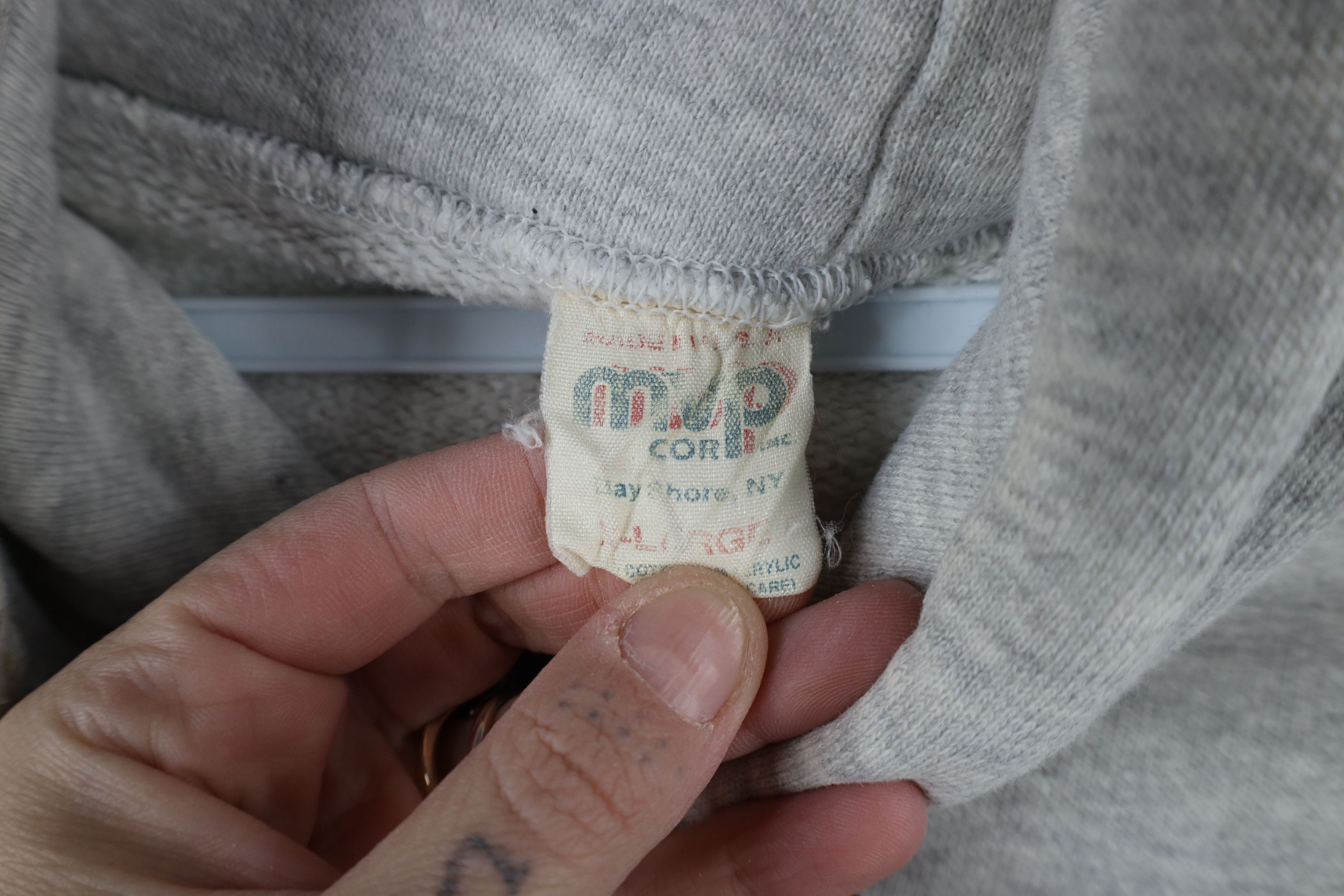 Vintage Vintage 90s Notre Dame University Football Hoodie Gray USA Size US XL / EU 56 / 4 - 10 Thumbnail
