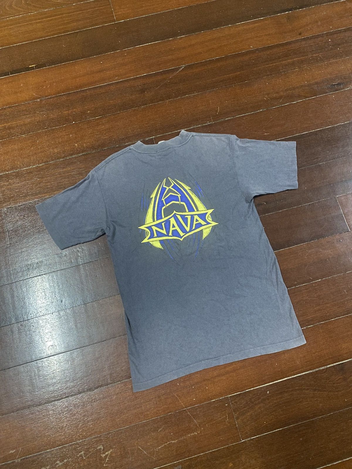 Quiksilver Vinatge Faded Nava Vintage Surfing Spellout Tshirt Size US M / EU 48-50 / 2 - 2 Thumbnail
