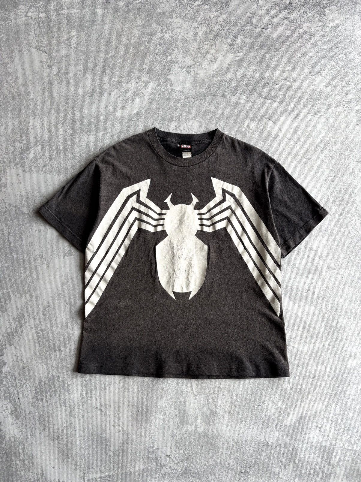 Marvel Comics Vintage Marvel Comics Venom Spider Man AOP Faded Tee Shirt Size US L / EU 52-54 / 3 - 1 Thumbnail