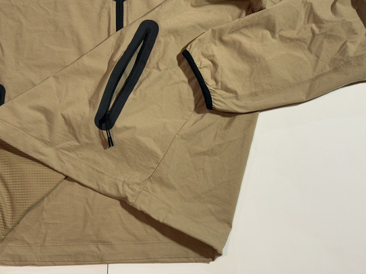 Other XLT Nike Tech Men's Woven Windrunner Jacket HM7151-297 Size US XL / EU 56 / 4 - 7 Thumbnail