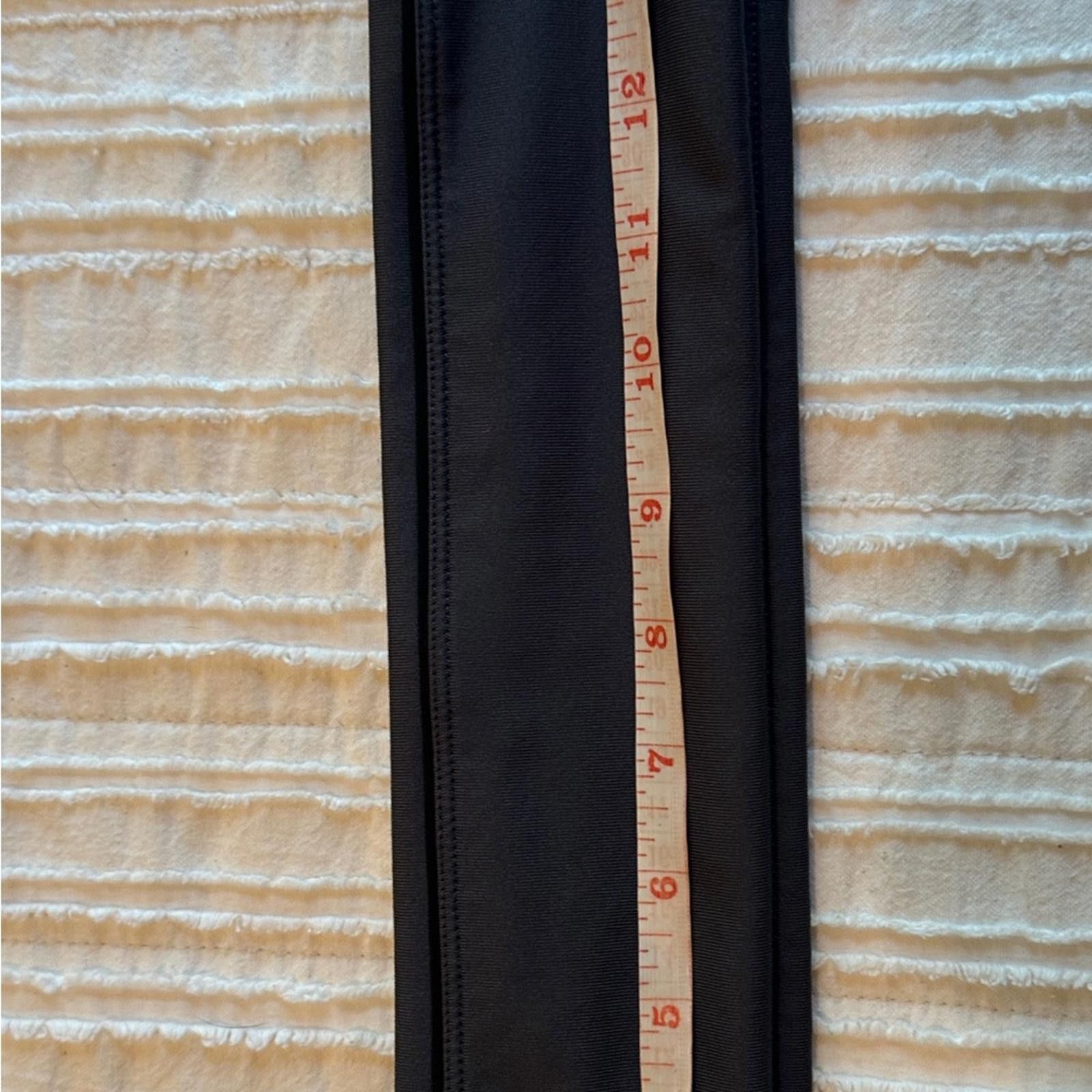 Other FlipBelt Gray Running Belt 16” across size medium Size ONE SIZE - 7 Thumbnail