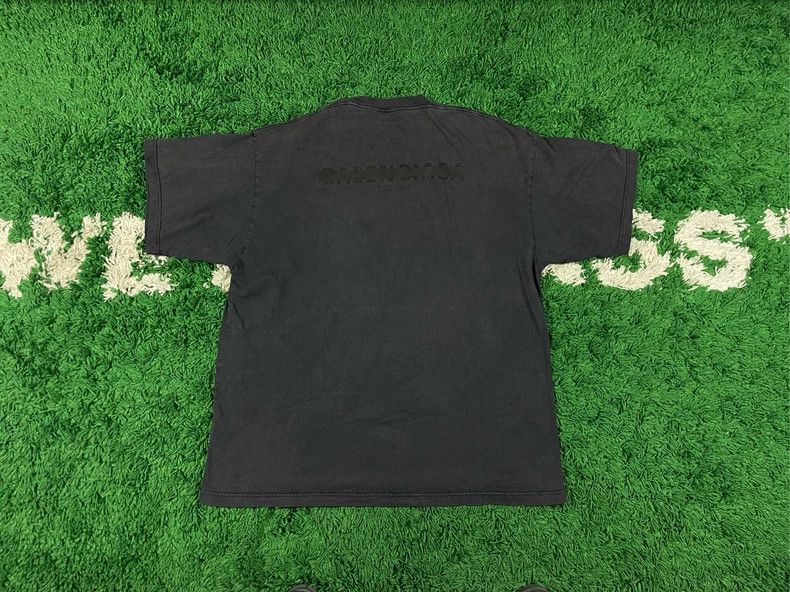 Balenciaga Balenciaga Old short sleeve made of washing ash for coveri Size US L / EU 52-54 / 3 - 2 Thumbnail
