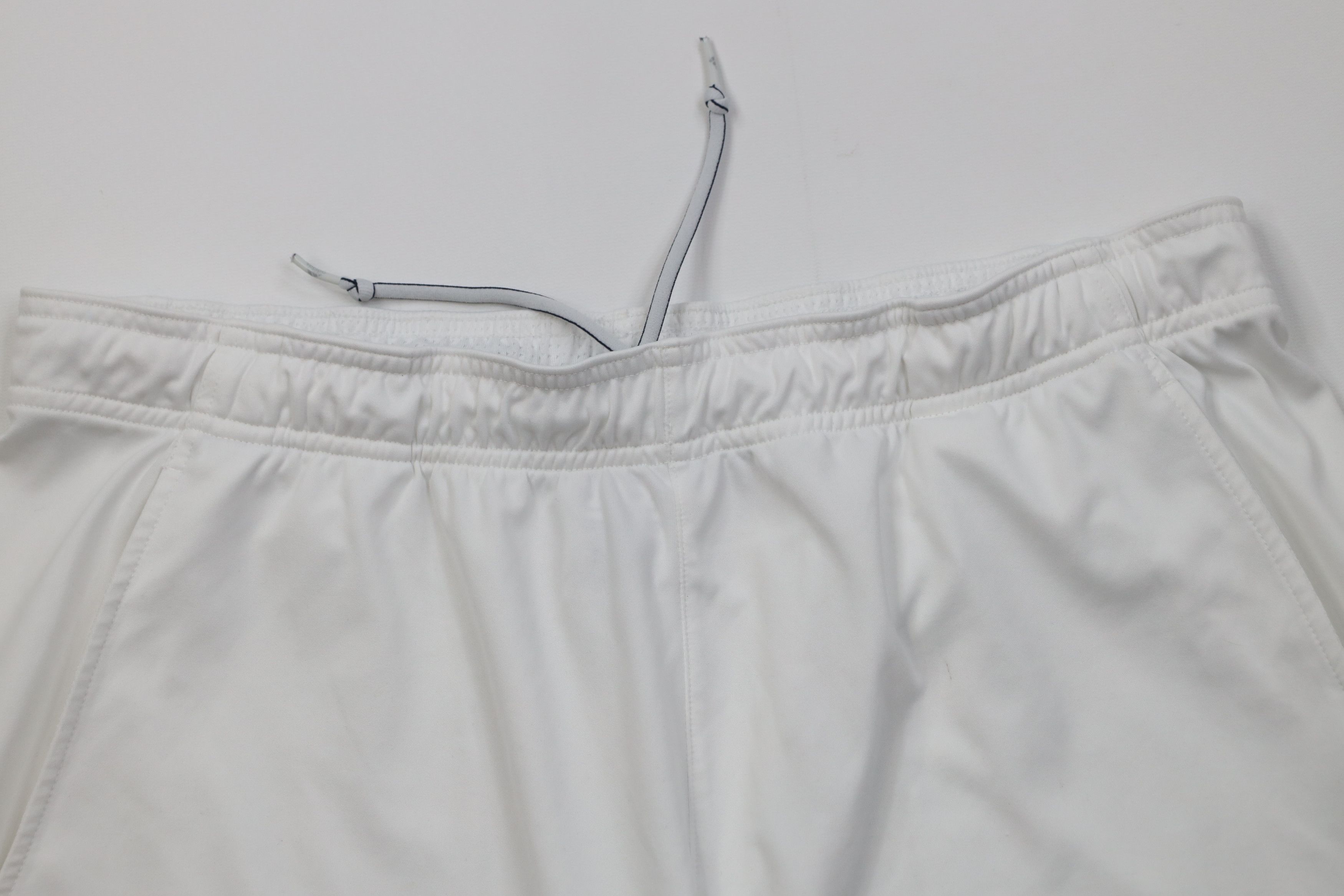 Adidas Vintage Y2K Adidas Jogging Tennis Shorts White Polyester Size US 34 / EU 50 - 2 Thumbnail