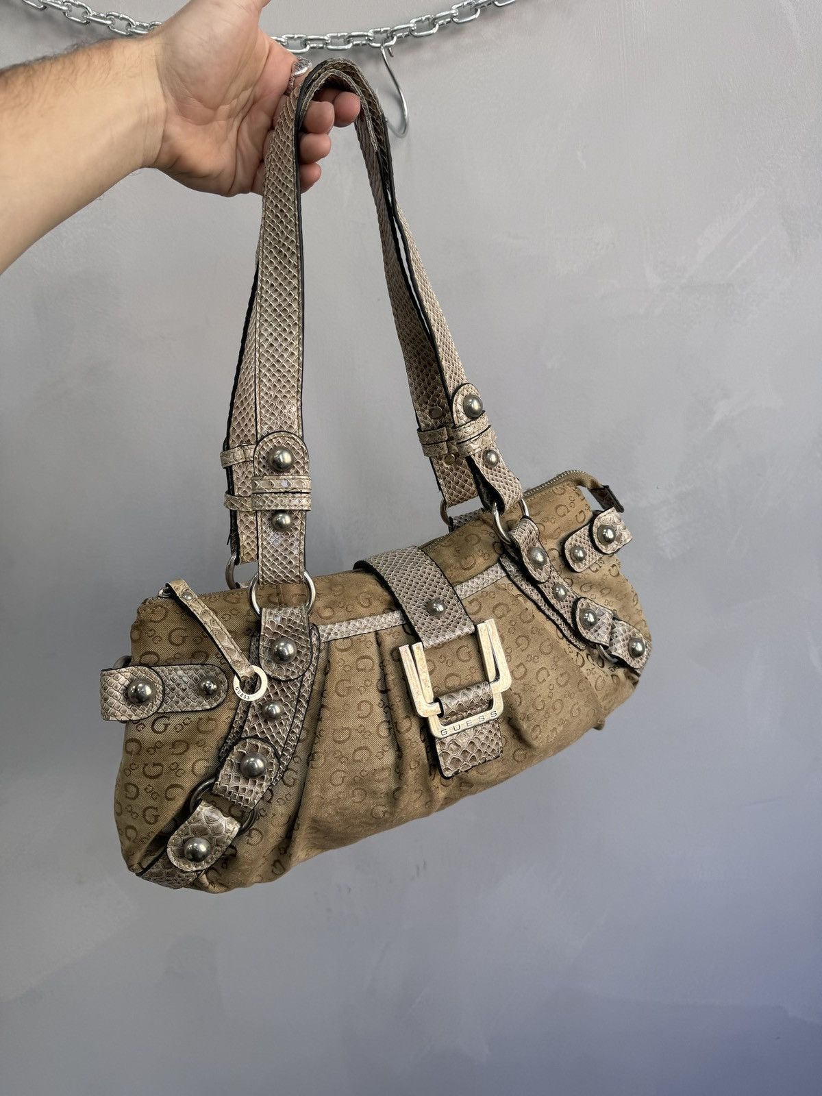 Guess × Vintage Vintage Archival Rare Guess Handbag with many zips Y2K Size ONE SIZE - 11 Thumbnail