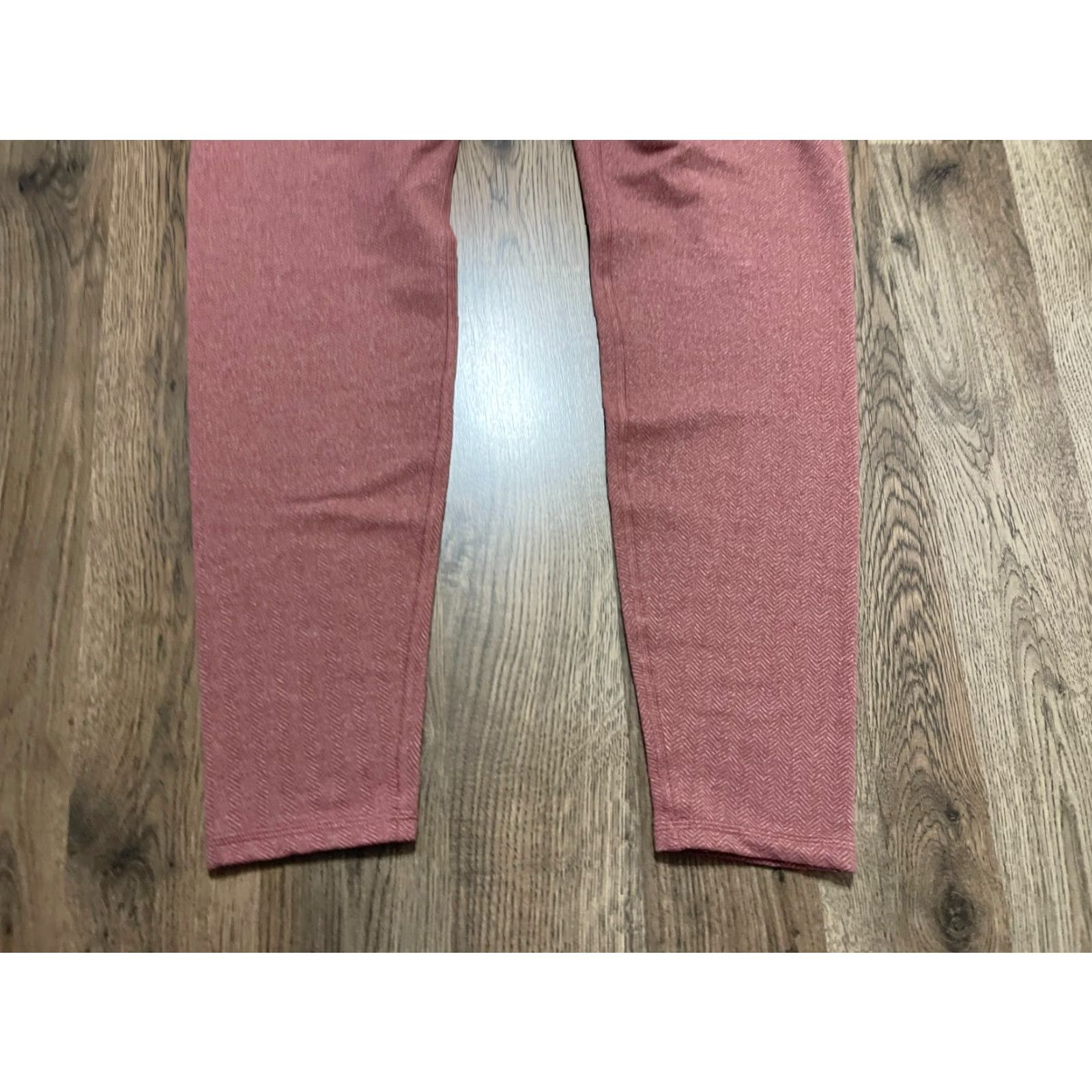 Old Navy **Pink Old Navy Women's Size Large Skinny Leggings** User: **Pink Old Navy Women's Size Large Skinny Pants** Size 36" / US 14 / IT 50 - 4 Thumbnail