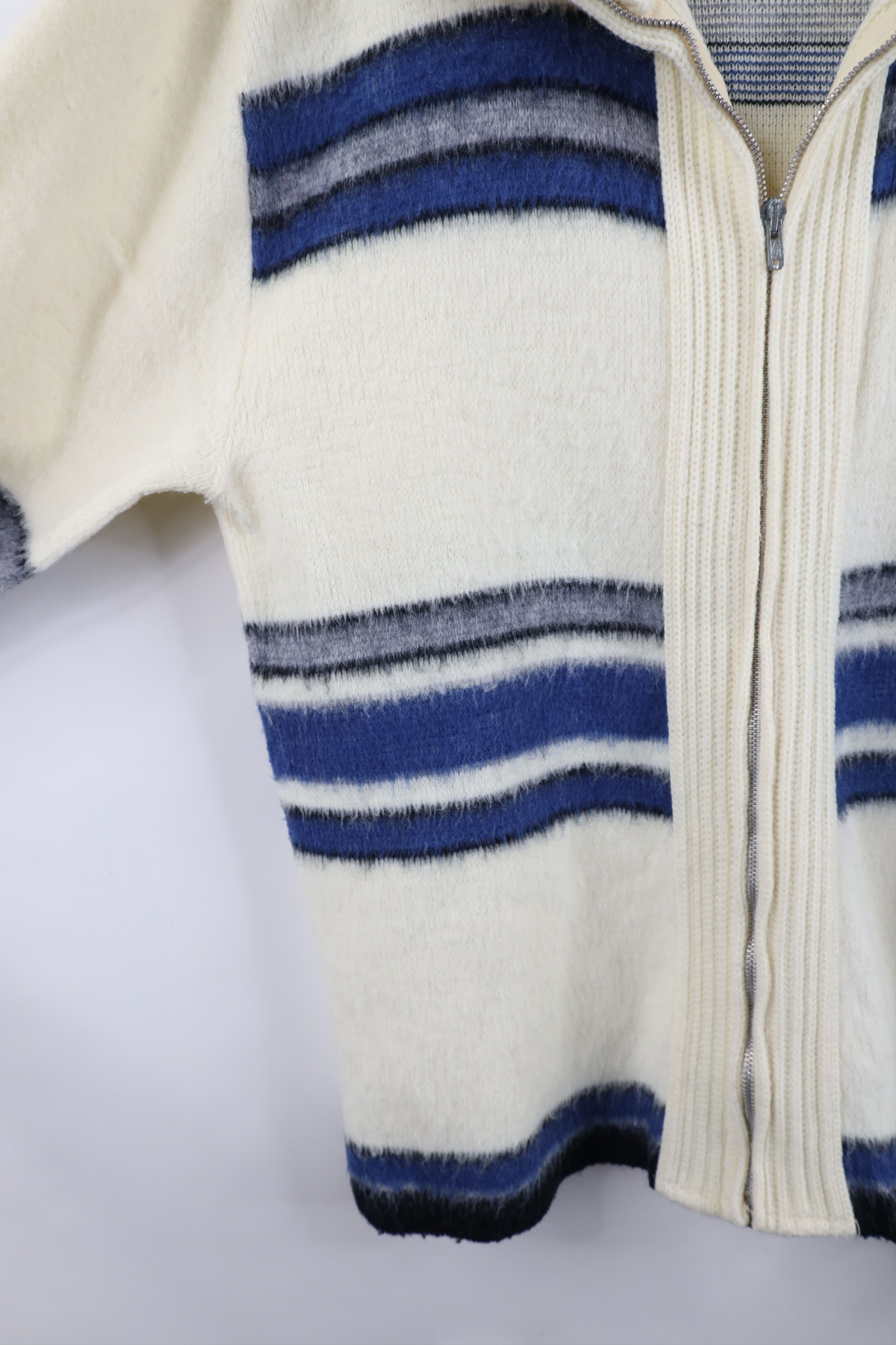 Vintage Vintage 60s Streetwear Striped Full Zip Cardigan Sweater USA Size US L / EU 52-54 / 3 - 9 Thumbnail