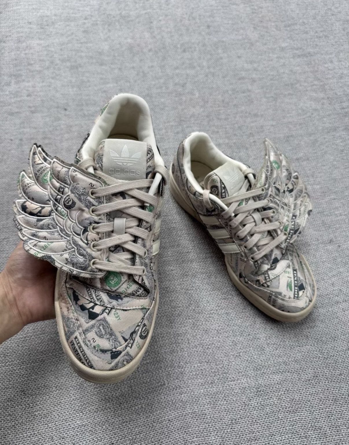 Adidas Adidas Jeremy Scott Wings All-Over Dollar Print GX6393 K37 Size US 8 / EU 41 - 4 Thumbnail