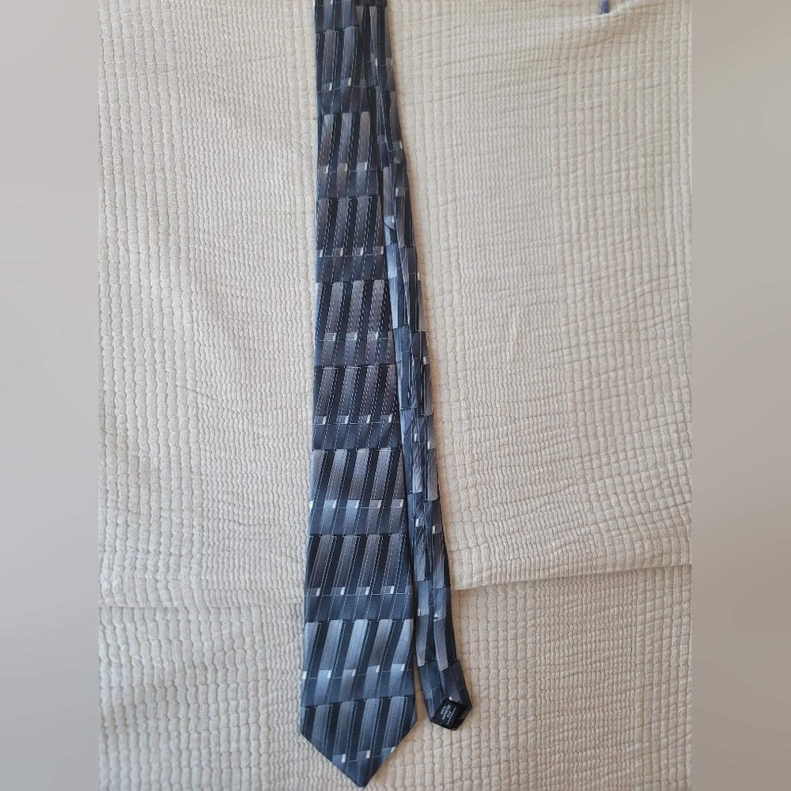 Arrow Arrow Black and Gray 100% Imported Silk Contemporary Tie Size ONE SIZE - 1 Thumbnail
