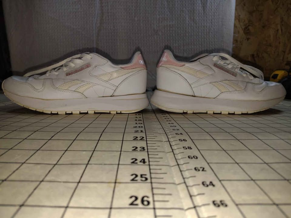 Reebok Women's Reebok Classic White & Pink Sneakers Size 9.5 Size US 9.5 / IT 39.5 - 5 Thumbnail