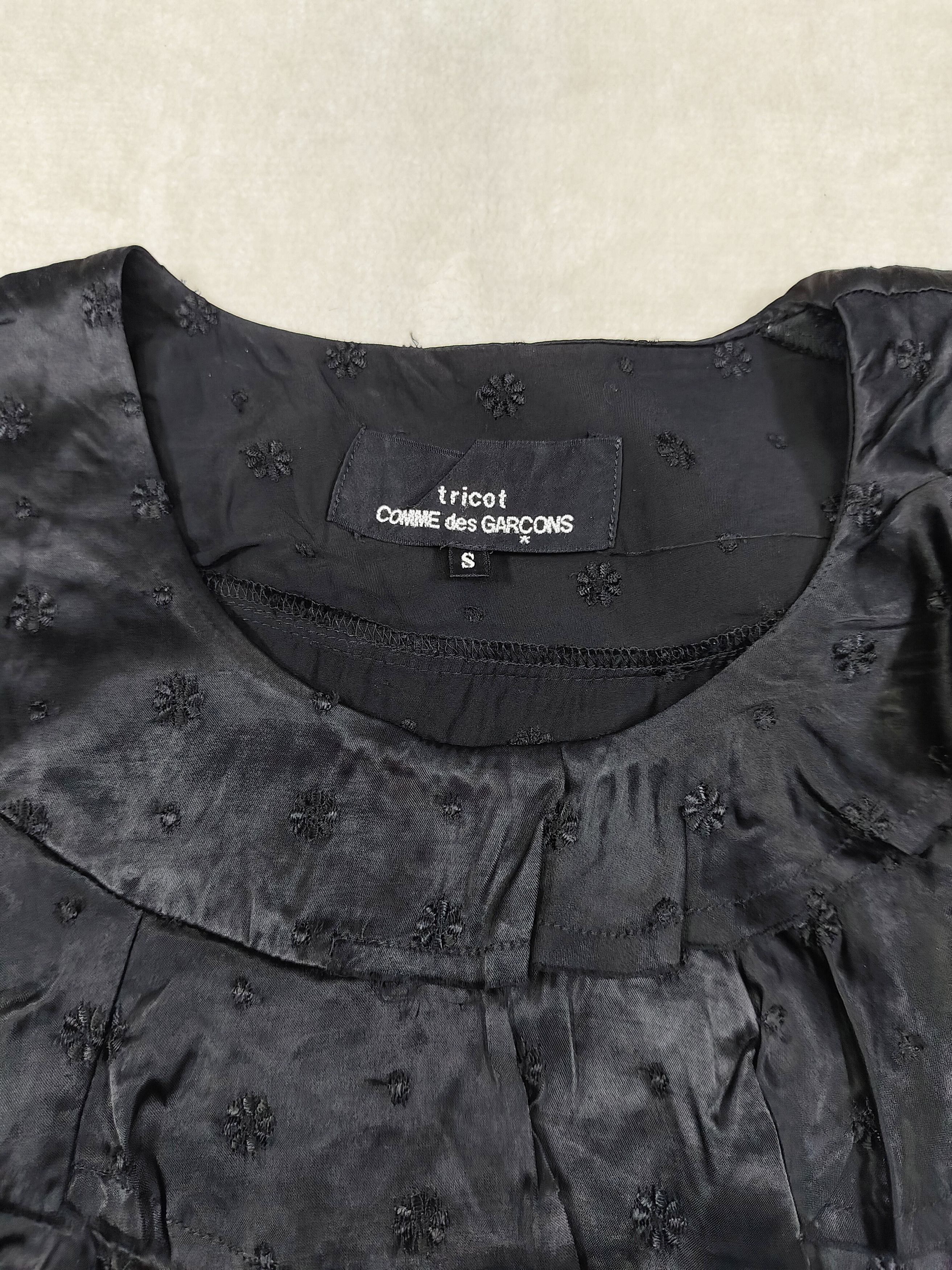 Tricot Comme des Garcons AD02 Tricot CDG- Gothic Romantic Ruffle Sleeveless Blouse Size M / US 6-8 / IT 42-44 - 2 Thumbnail