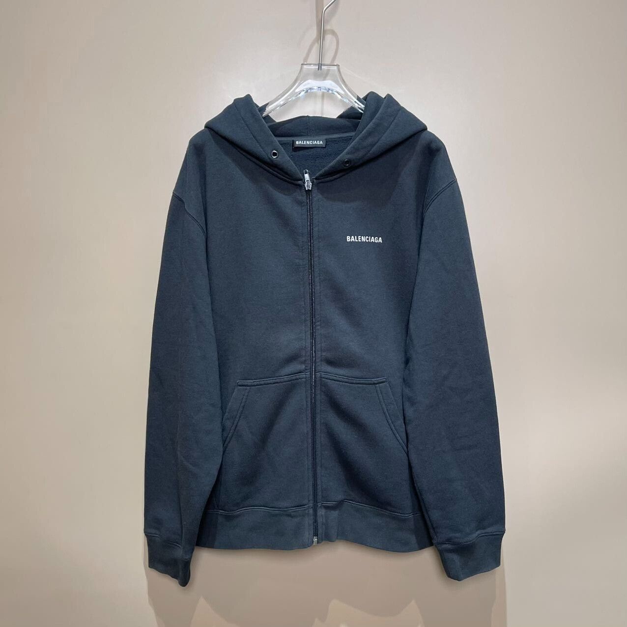 Balenciaga balenciaga logo zip-up hoodie in navy Size US L / EU 52-54 / 3 - 1 Thumbnail