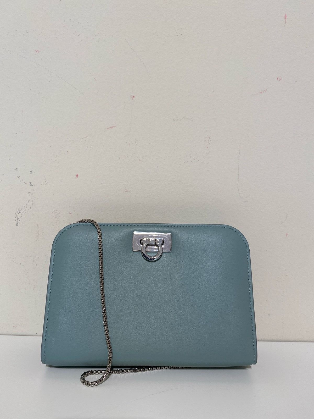Salvatore Ferragamo o1s1rm1224 Size: OS / Wanda Mini Bag in Olive Green Size ONE SIZE - 1 Preview