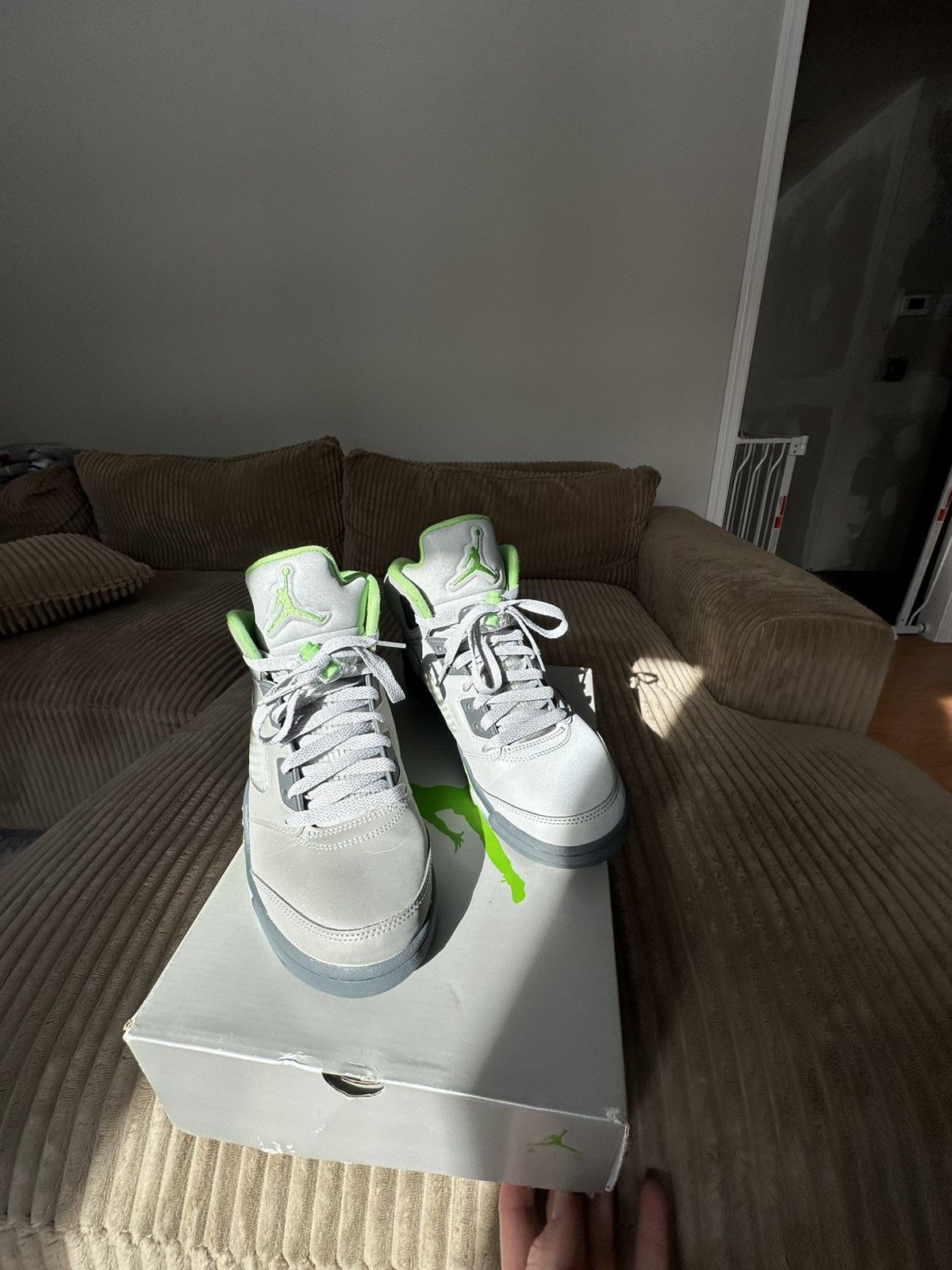 Nike Air Jordan retro 5 ‘ Green Bean ‘ 2022 Size US 8 / EU 41 - 14 Thumbnail
