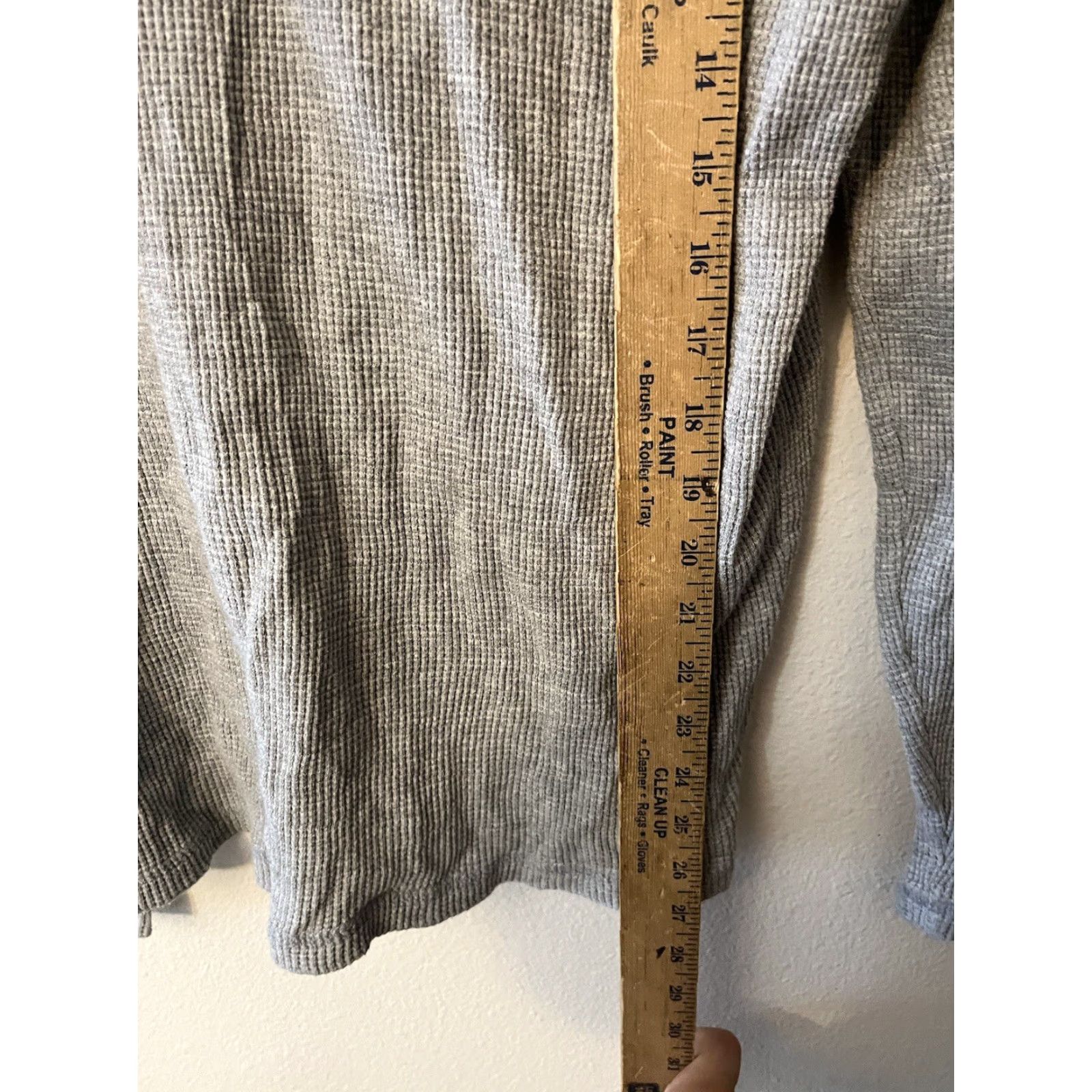 Michael Kors VINTAGE Michael Kors Hooded Henley Shirt Men’s Large Long Sleeve Gray Knit Button-Up Casual Clothing Mens Size US L / EU 52-54 / 3 - 4 Thumbnail