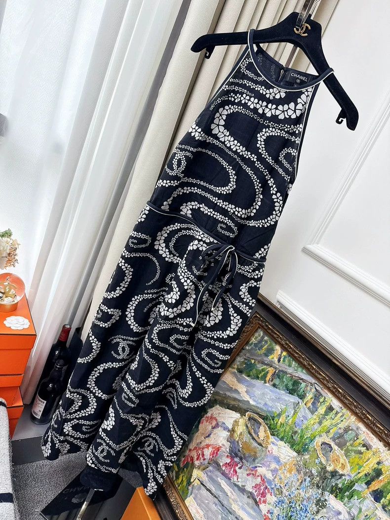 Chanel Chanel 25M Coco Beach Sleeveless Dress- dmc Size US S / EU 44-46 / 1 - 1 Thumbnail