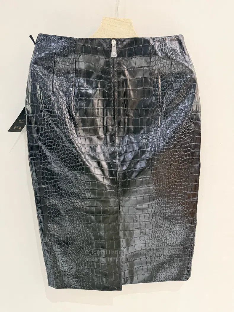 Versace Versace Black crocodile leather skirt Size XS / US 0-2 / IT 36-38 - 1 Thumbnail