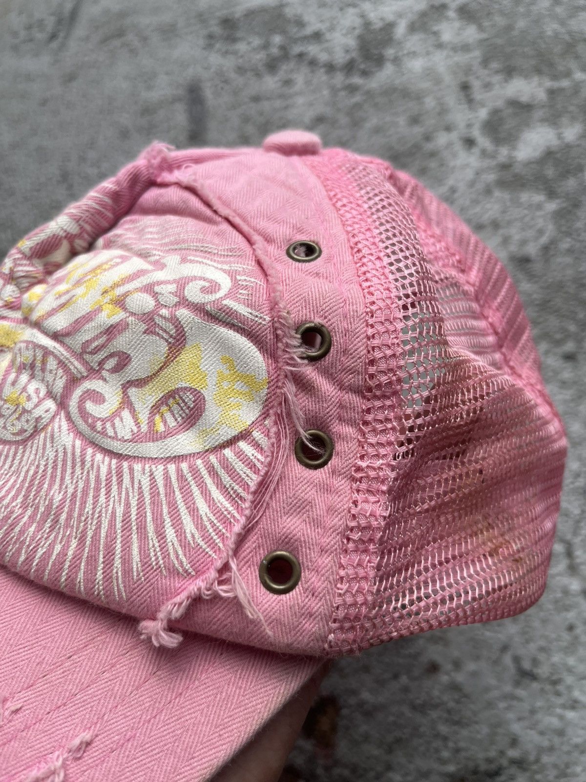 Japanese Brand Y2K HAT FAMILY POEM WOMEN HYSTERIC TRUCKER HAT PINK PUNK Size ONE SIZE - 7 Thumbnail