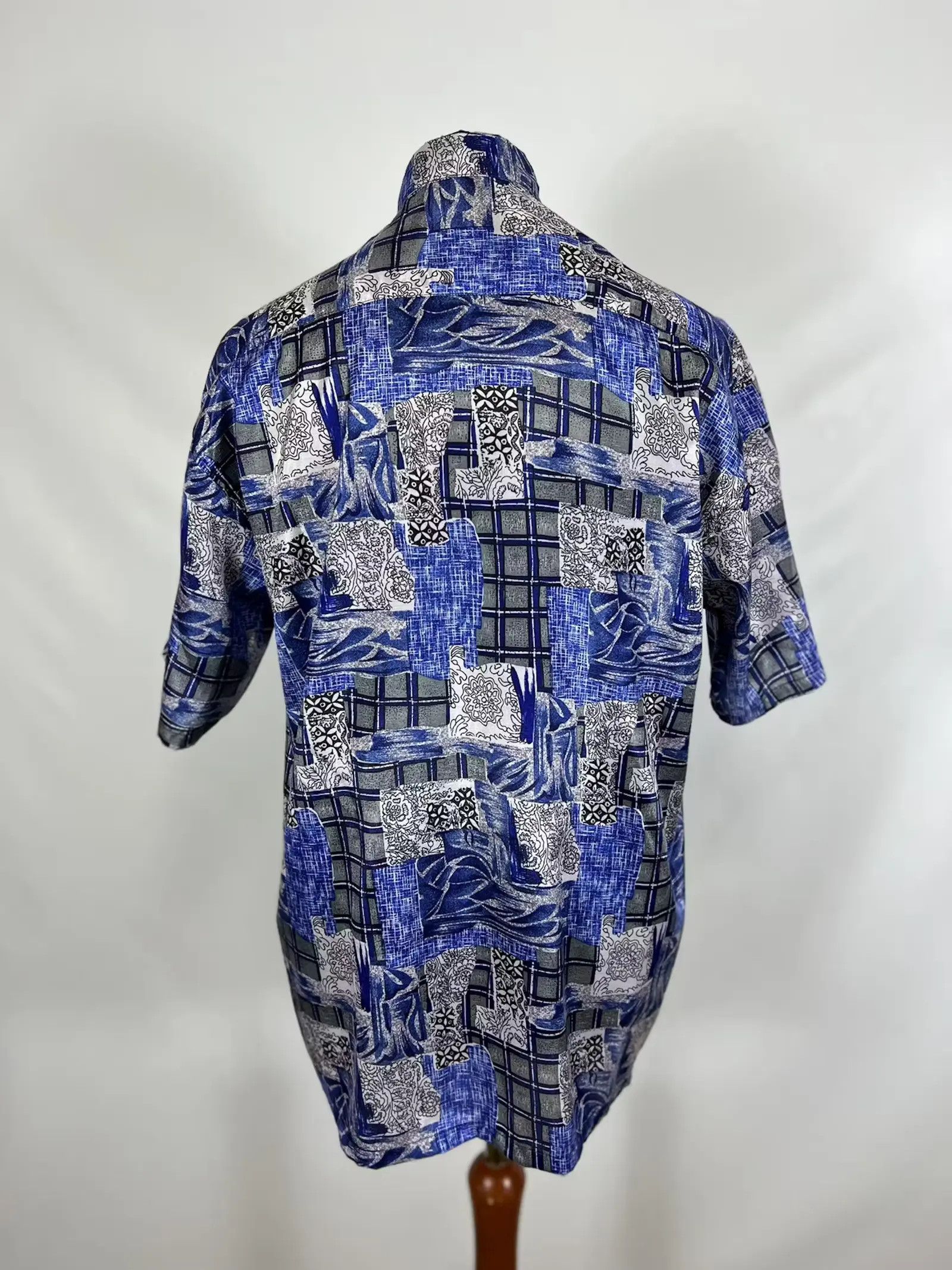 Vintage Vintage Thai Silk Hawaiian shirt Size US XL / EU 56 / 4 - 2 Thumbnail