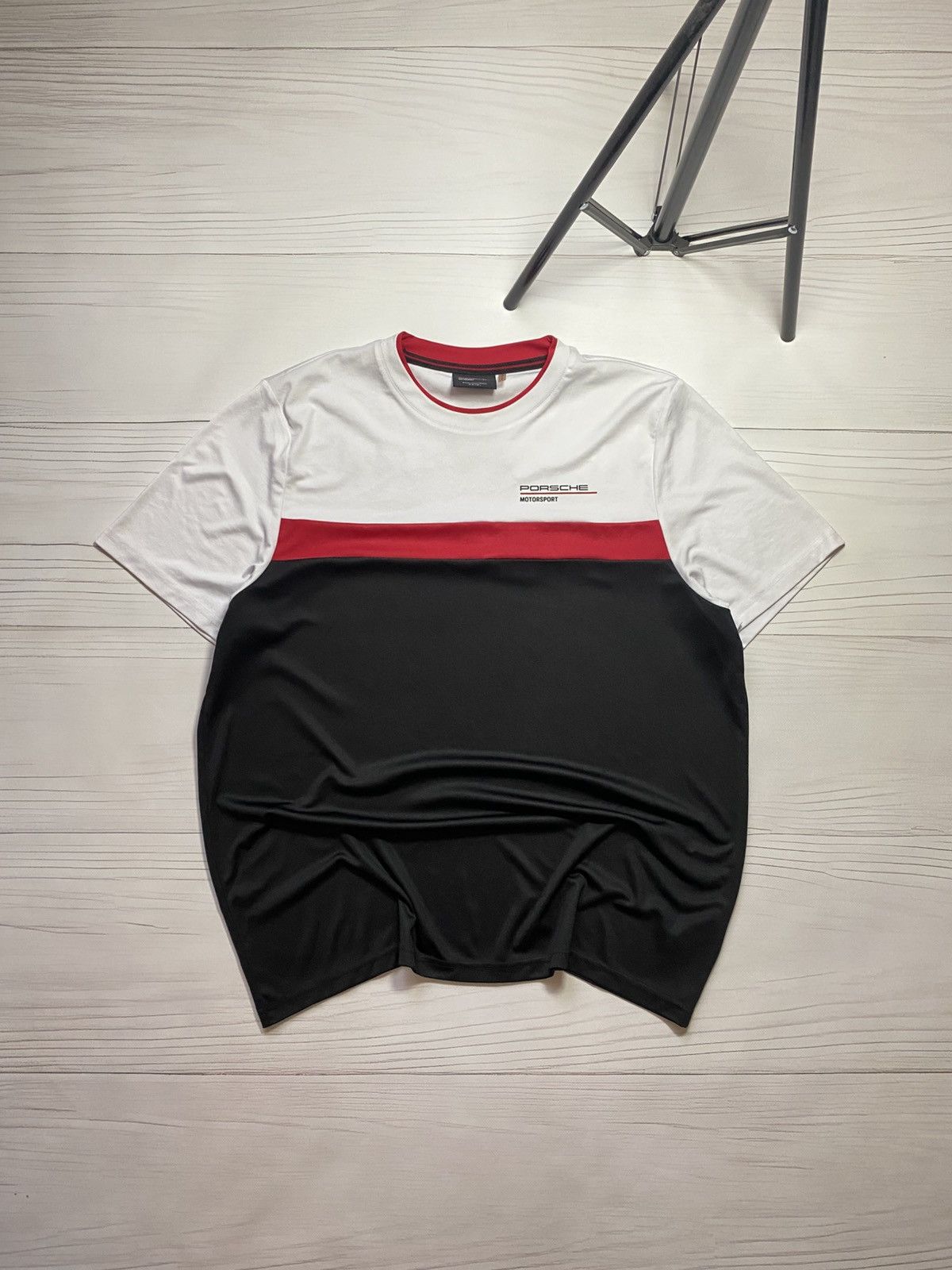 Porsche Design Porsche Motorsport Racing Big Logo y2k t shirt Size US XL / EU 56 / 4 - 1 Thumbnail