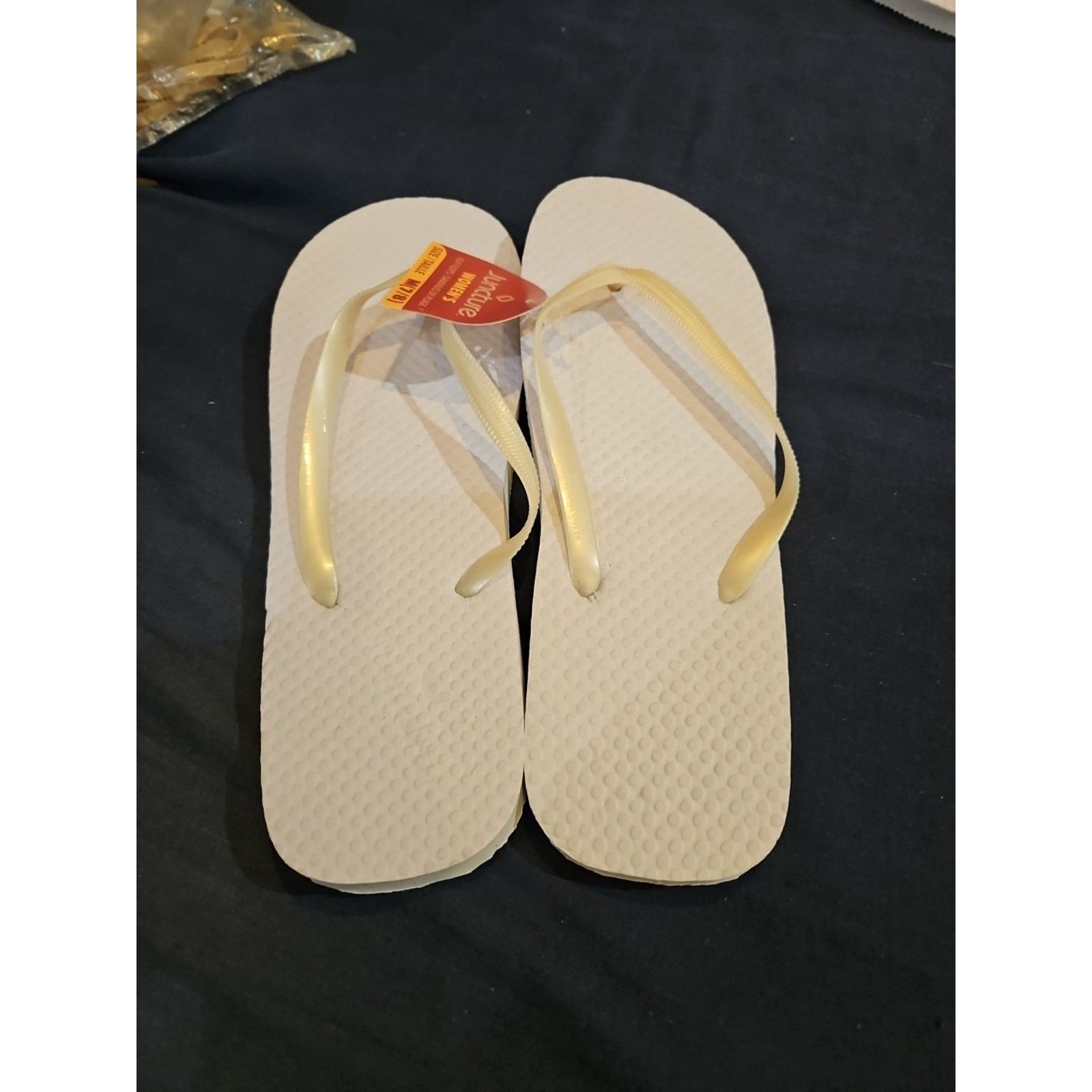 Other Juncture Women's 7/8 Flip Flops / Sandals Size US 7 / IT 37 - 2 Thumbnail