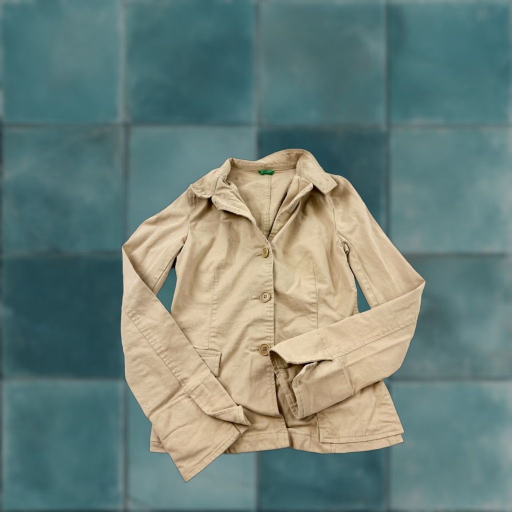 United Colors Of Benetton United Colors of Benetton Women's Jacket Size 38 Beige Casual Cotton Short Sleeve Pockets Fall Winter Size XS / US 0-2 / IT 36-38 - 1 Thumbnail