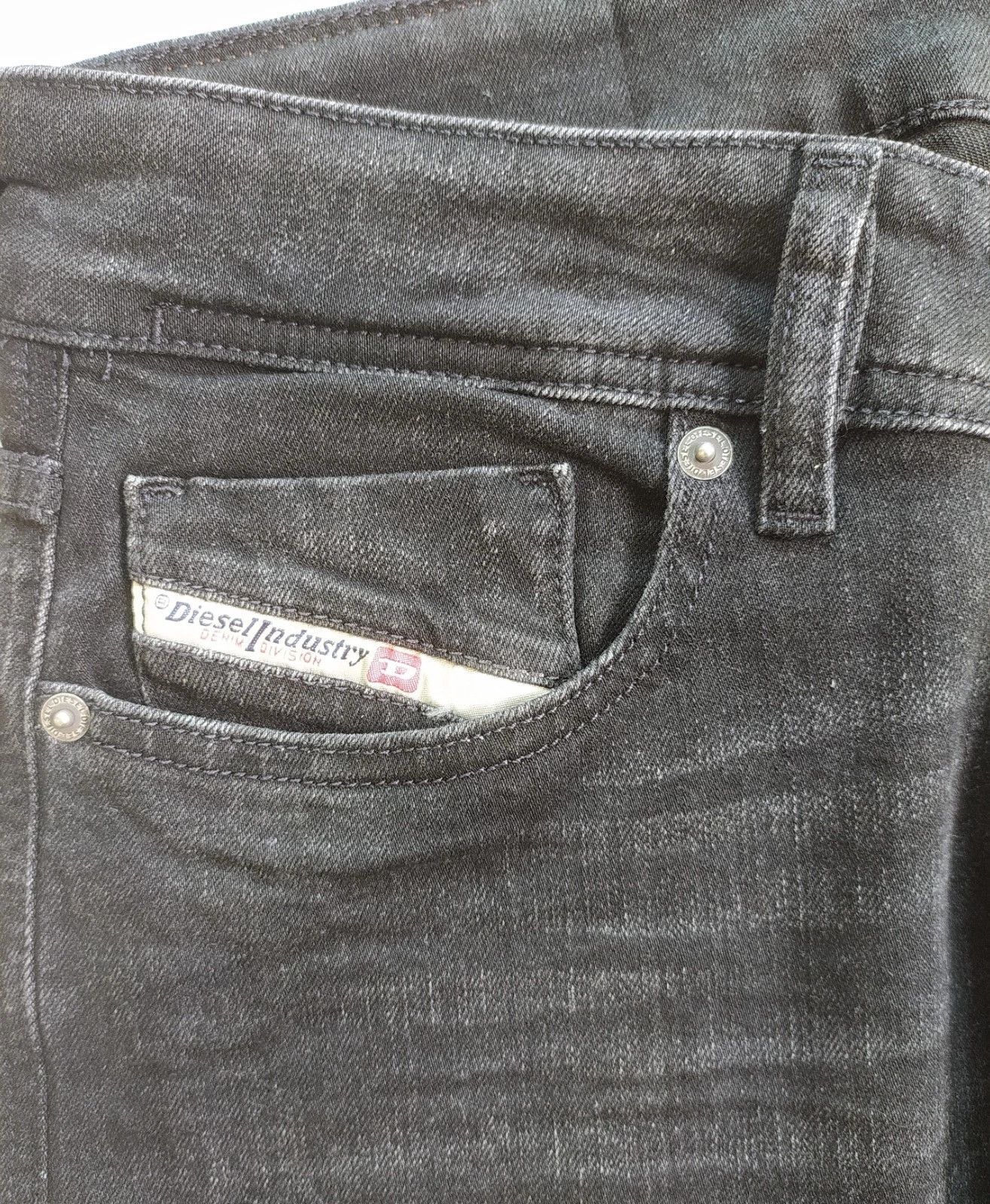 Diesel Diesel 1979 SLEENKER L.32 MENS JEANS T/9935 Size US 29 - 4 Thumbnail