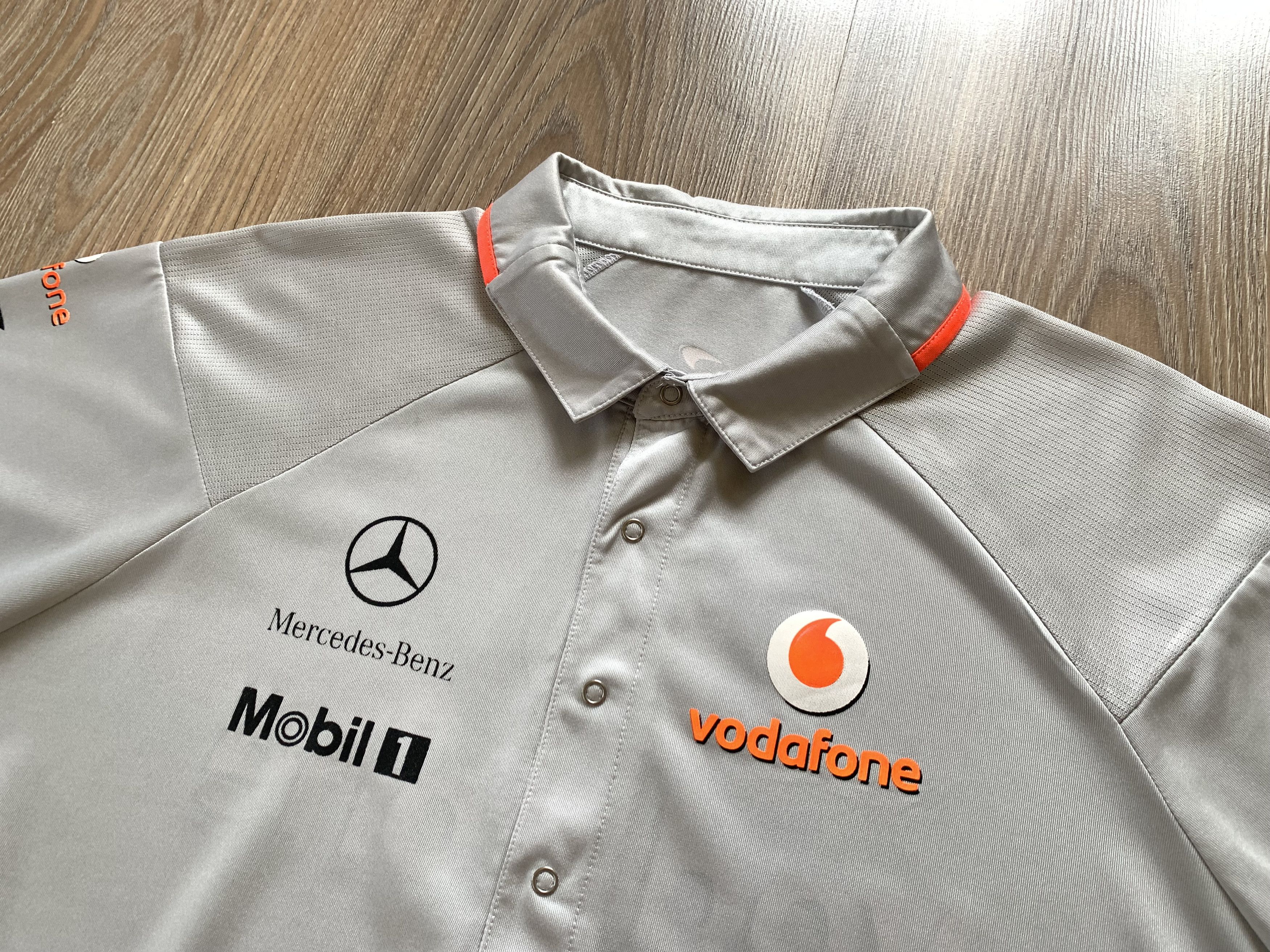 Mercedes-Benz × Rokit Vintage McLaren Mercedes Benz Vodafone Racing Polo T-Shirt Size US L / EU 52-54 / 3 - 4 Thumbnail