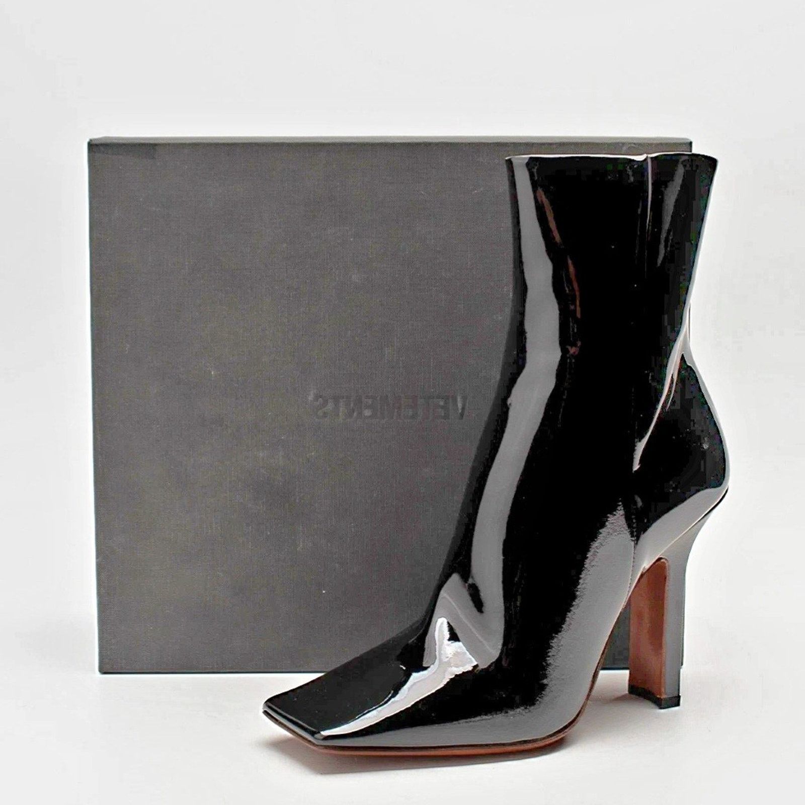 Vetememes $1434 VETEMENTS Boomerang High Heel Leather Ankle US8 U38 Size US 8 / IT 38 - 9 Thumbnail